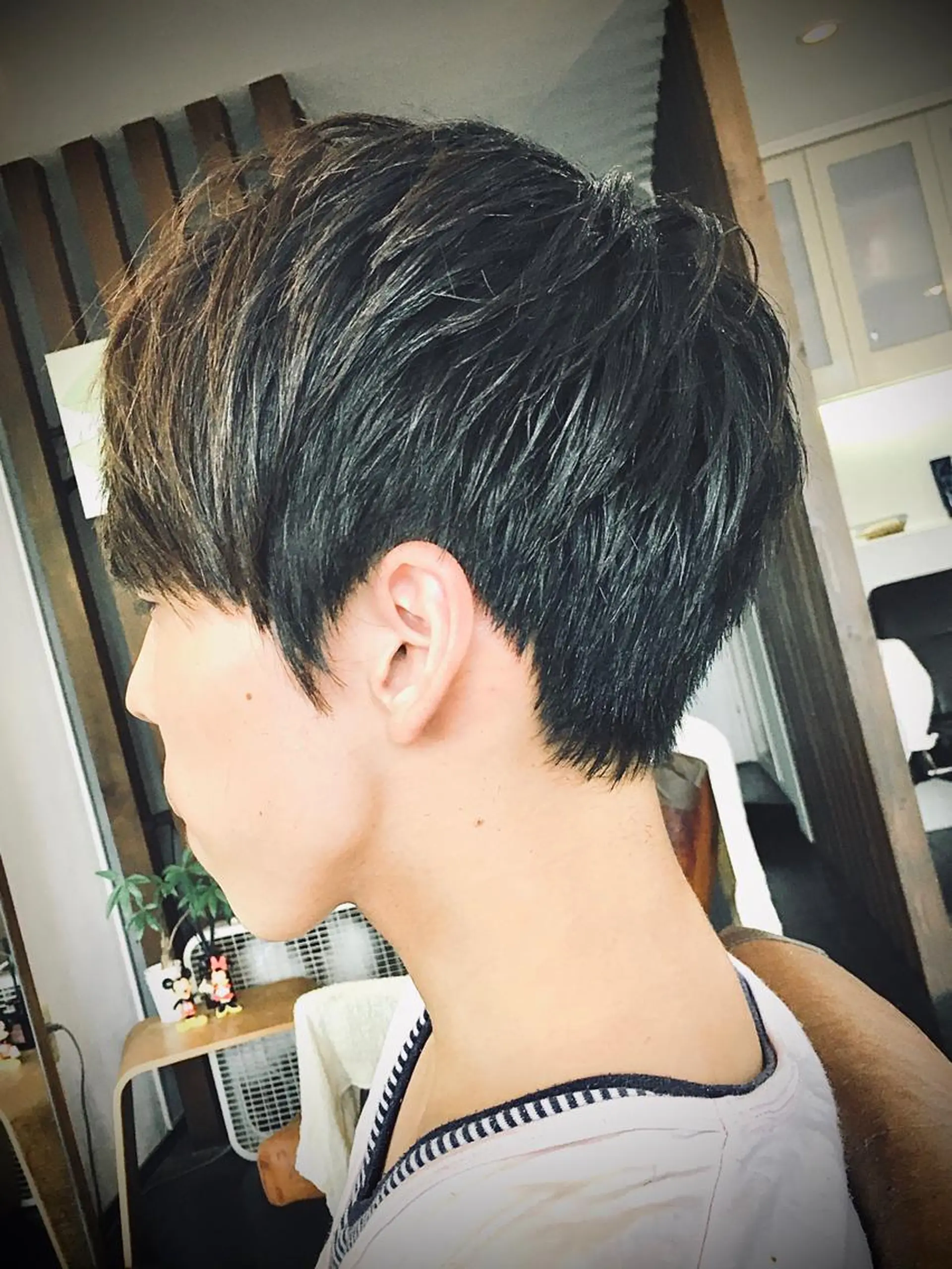 メンズ イーズヘアーデザイン 生駒雅己のヘアスタイル