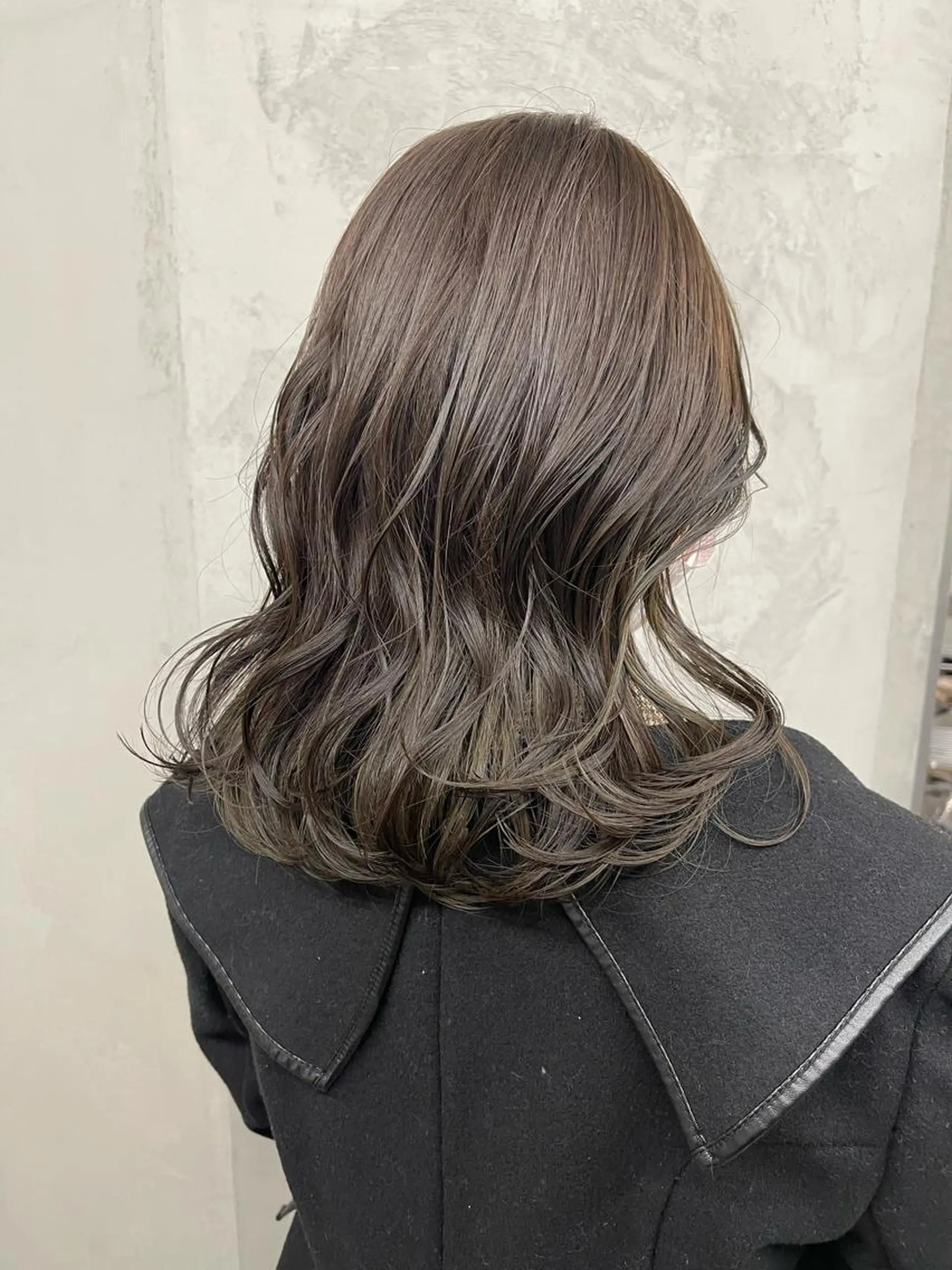 ミディアム カラー ベージュカラー 透明感カラー オリーブベージュ ダブルカラー /まつ毛パーマ🎀のヘアスタイル