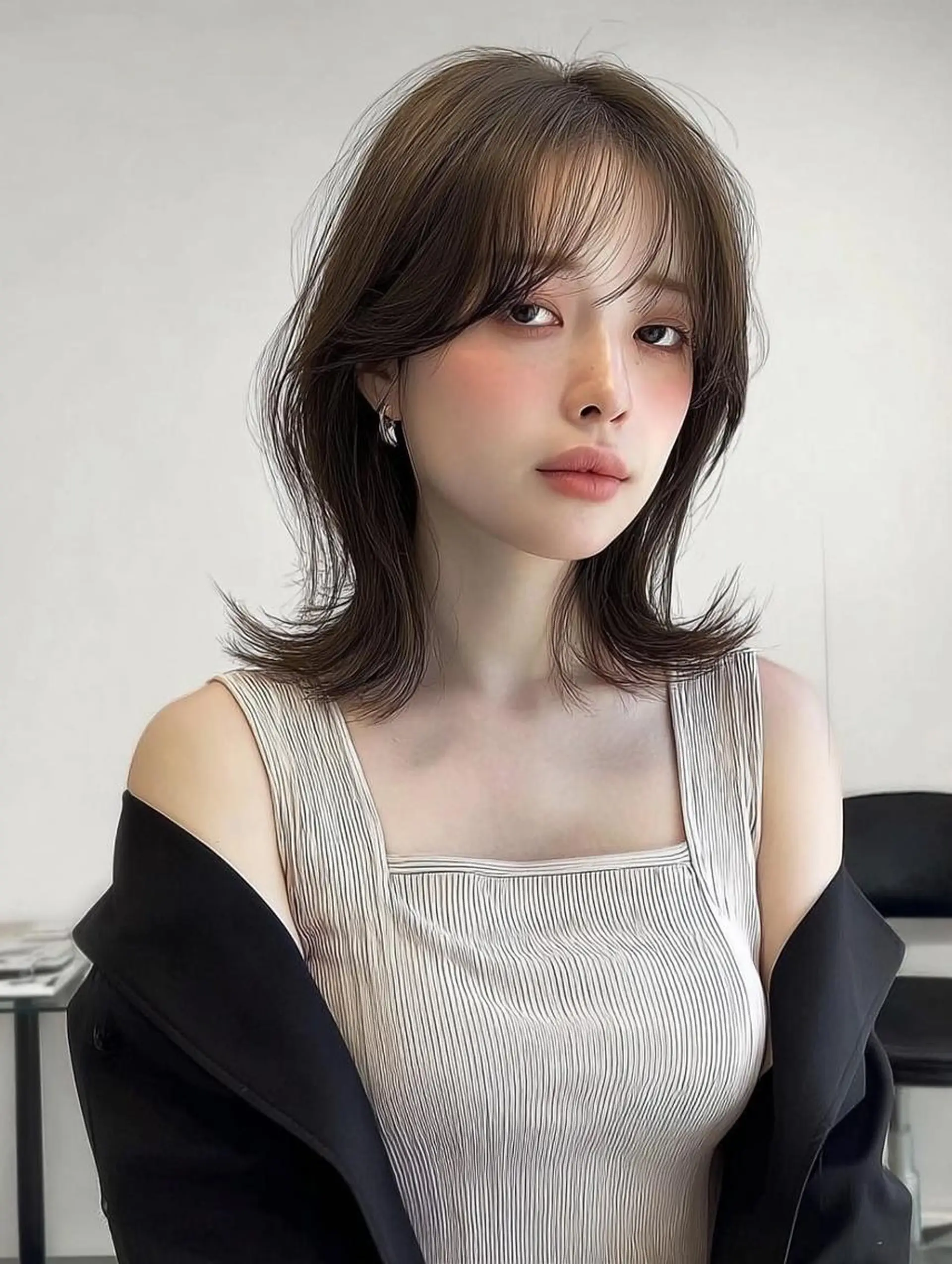 セミロング ヘアアレンジ セミロングパーマ ボブ 髪質改善 似合わせカット 縮毛矯正 カット ヘアカラー レイヤー／Wカラー ／マッキーのヘアスタイル