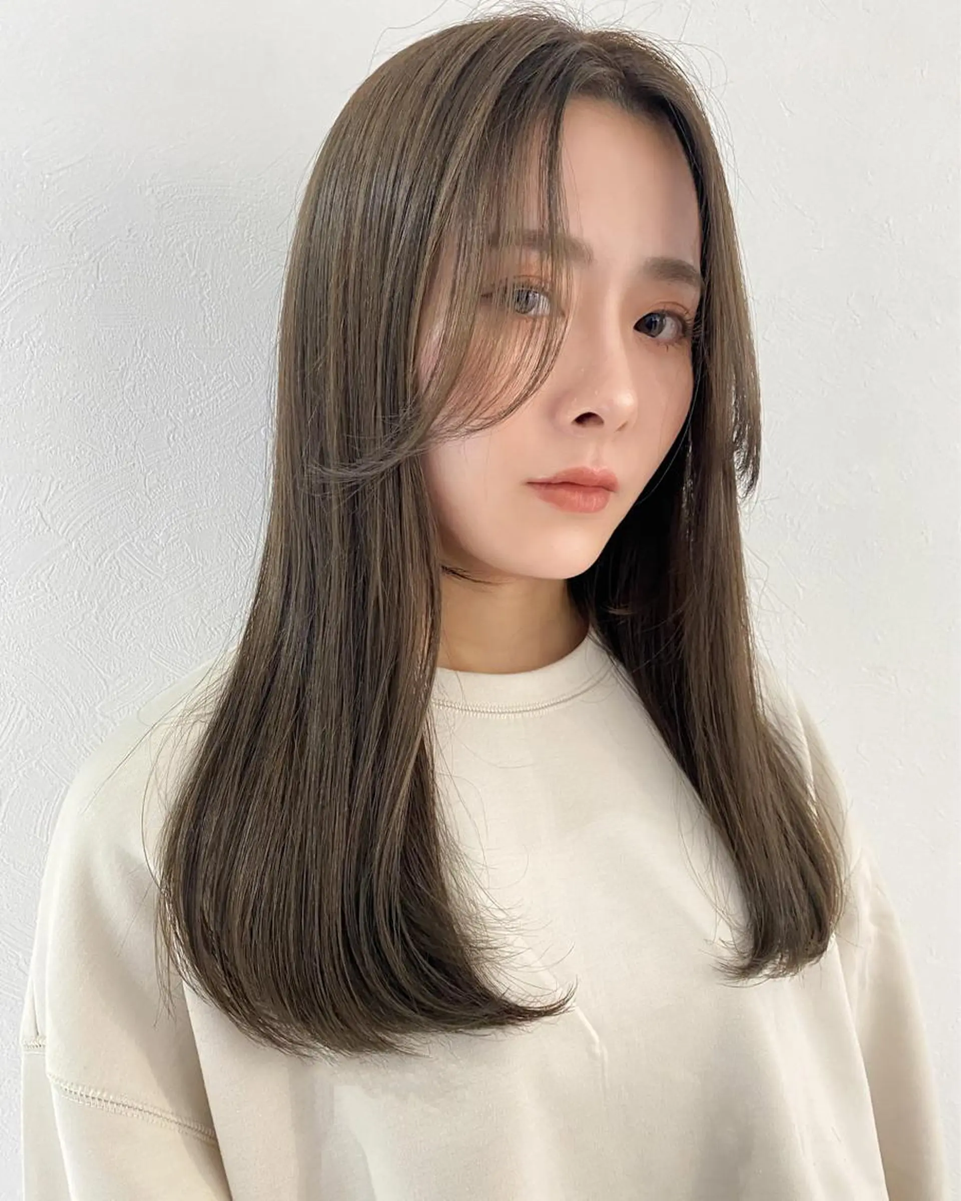 ロング ヘアカラー 顔まわりカラー特化 赤津百合絵のヘアスタイル