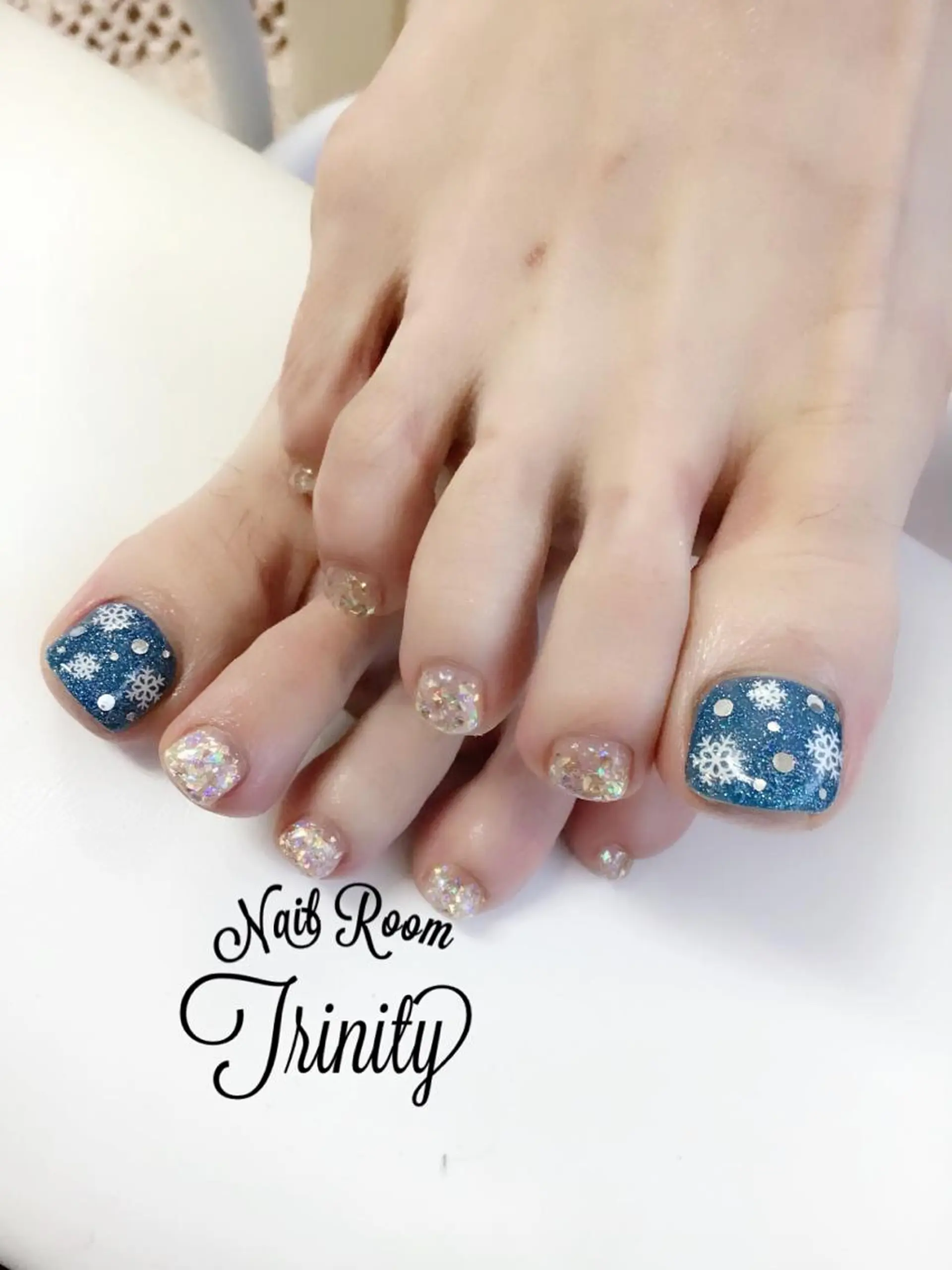 ネイル ハンドネイル Trinity ネイリストスタッフのネイルデザイン