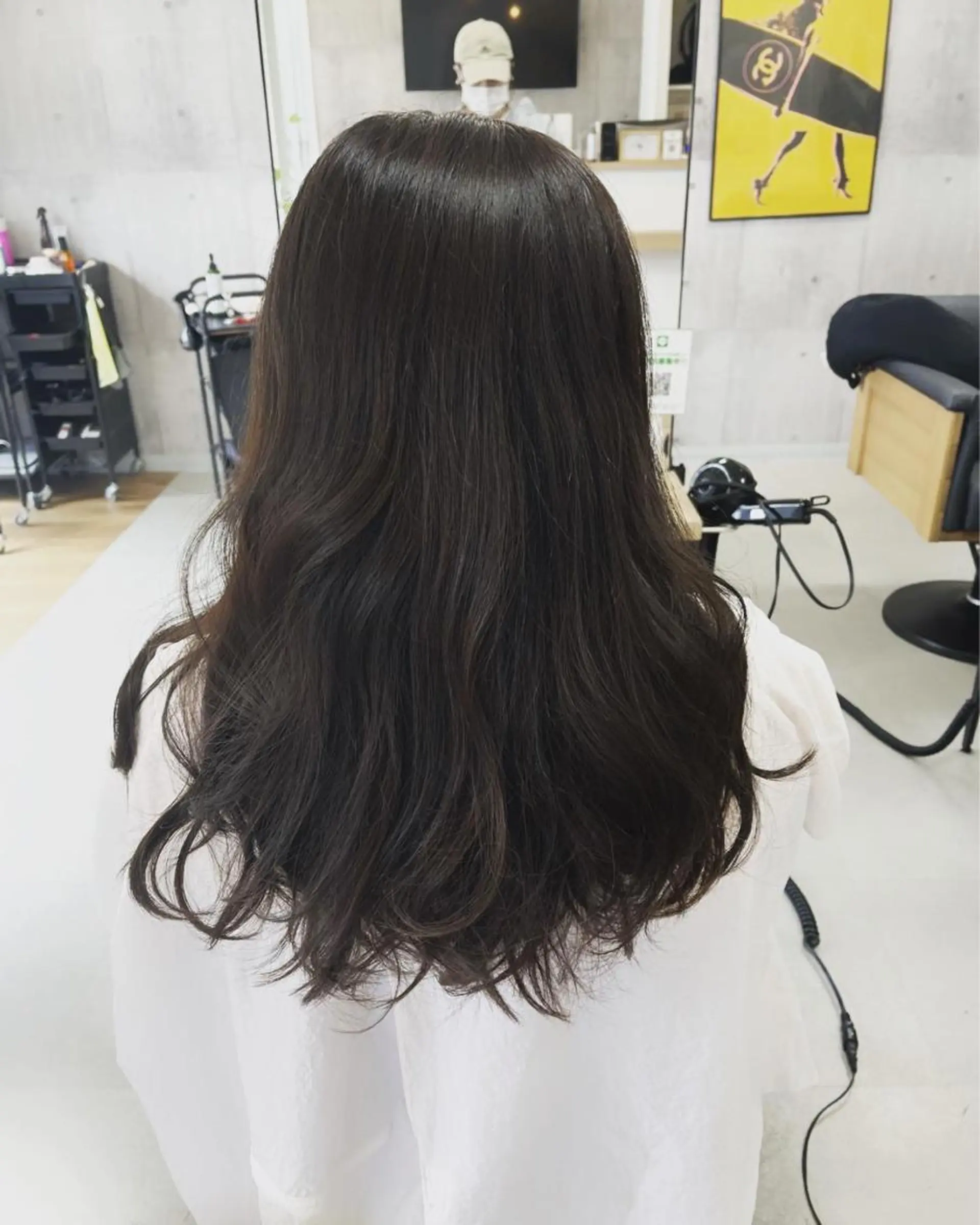 ロング カラー 坂田 優子のヘアスタイル