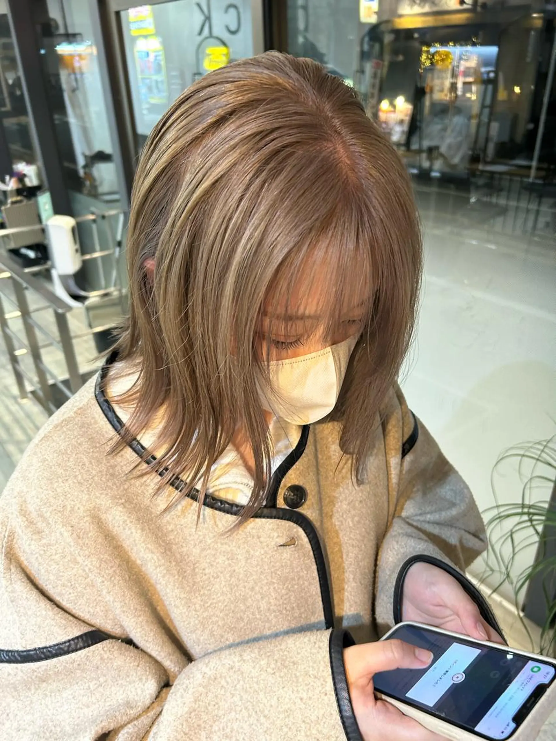 ミディアム カラー ベージュカラー stylist 大須賀 裕矢のヘアスタイル