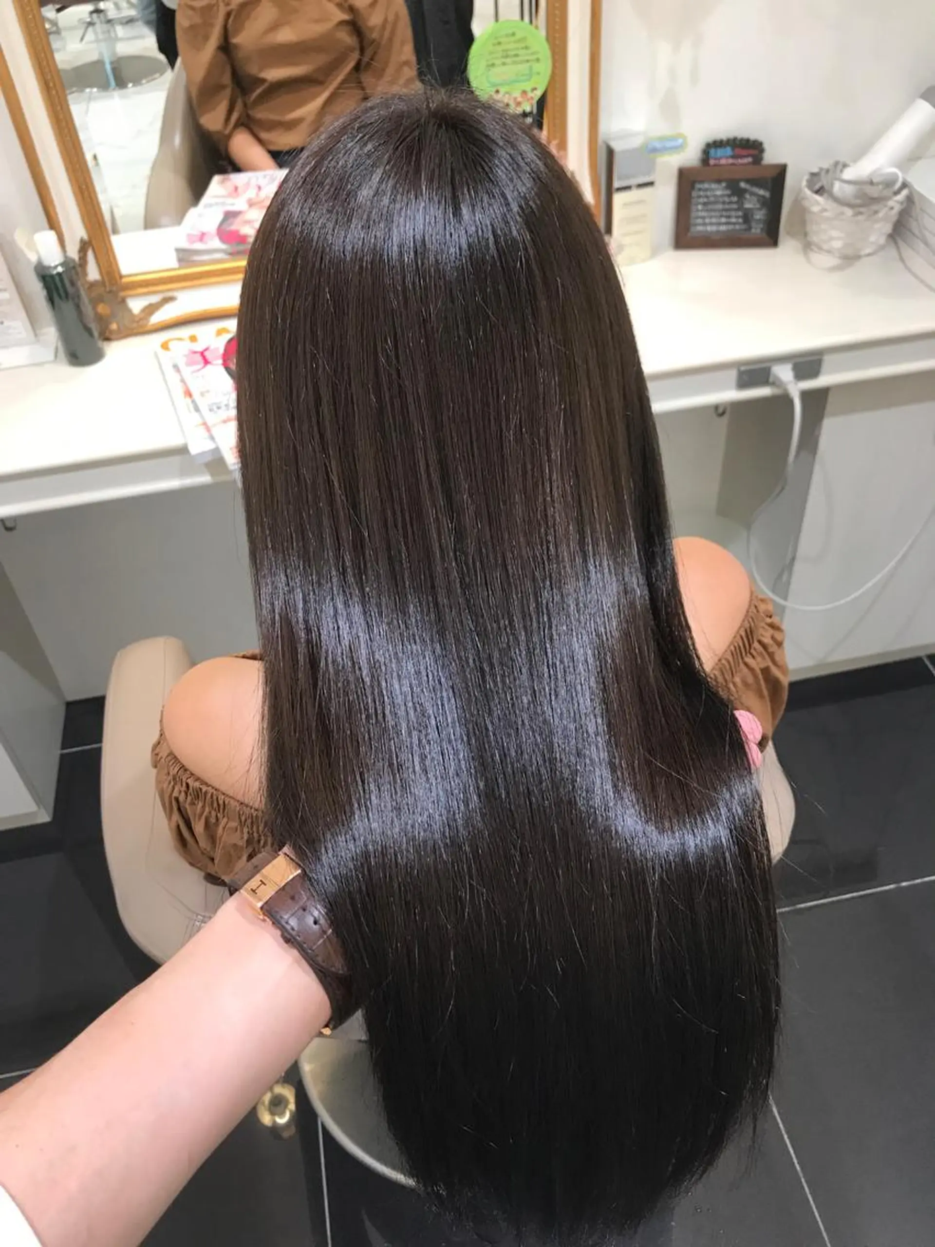 ロング トリートメント Ash 戸田公園店のヘアスタイル