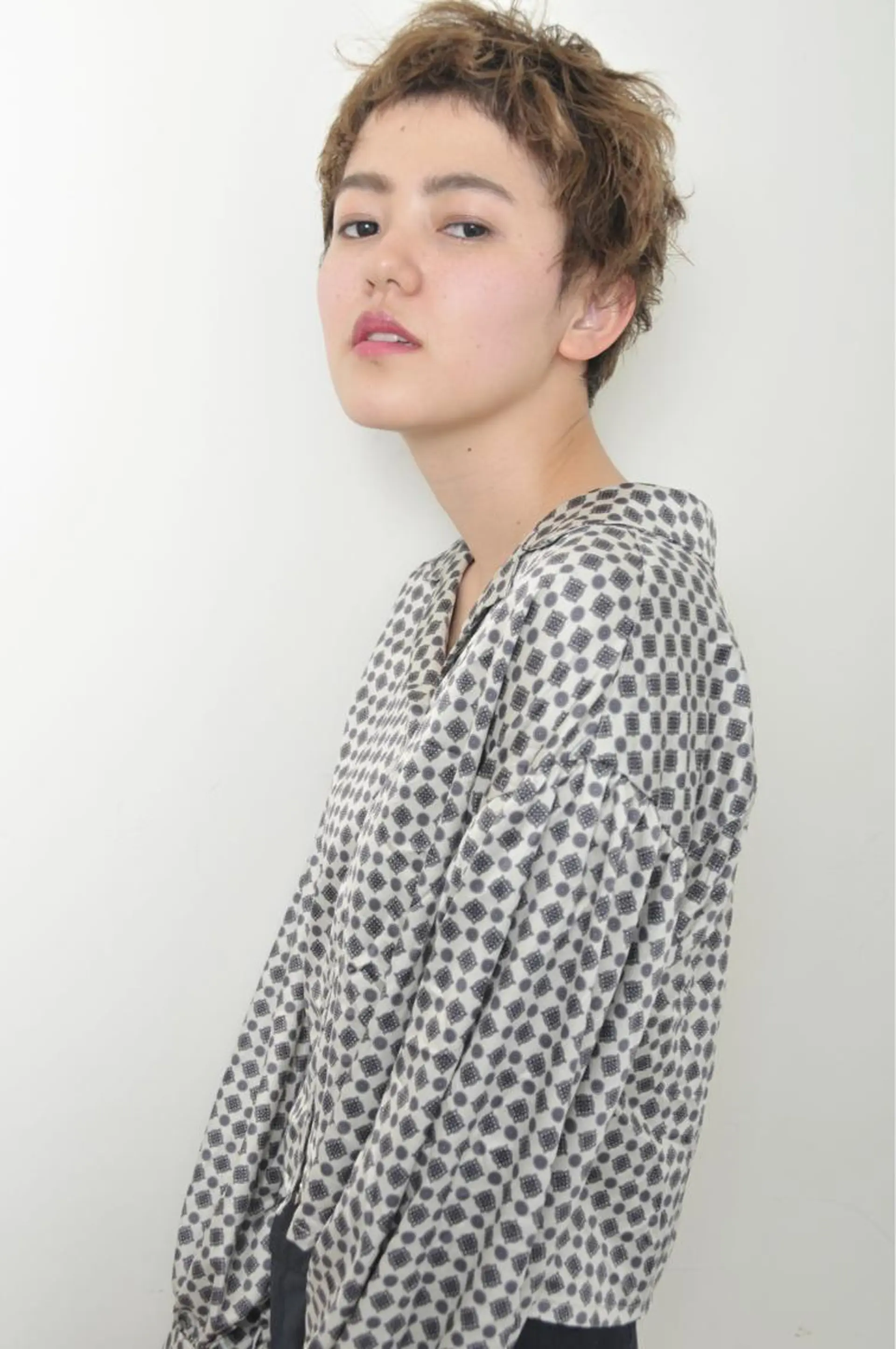 ショート カラー 似合わせカット カット ヘアカラー トリートメント Neolive caffのヘアスタイル