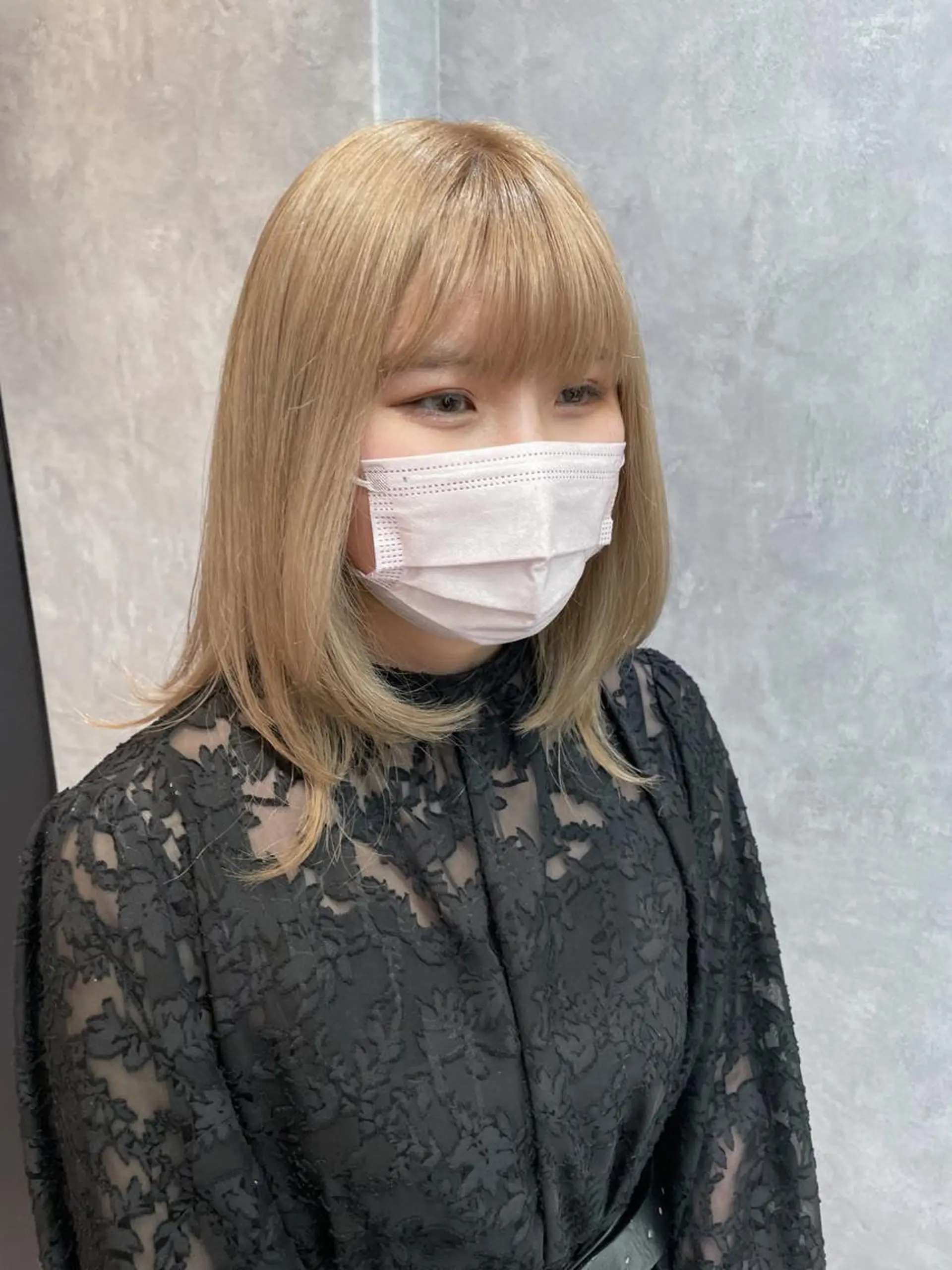 ミディアム カラー ベージュカラー ブリーチ ミルクティーベージュ _WHITE 天神店 YUMEKA🐻のヘアスタイル