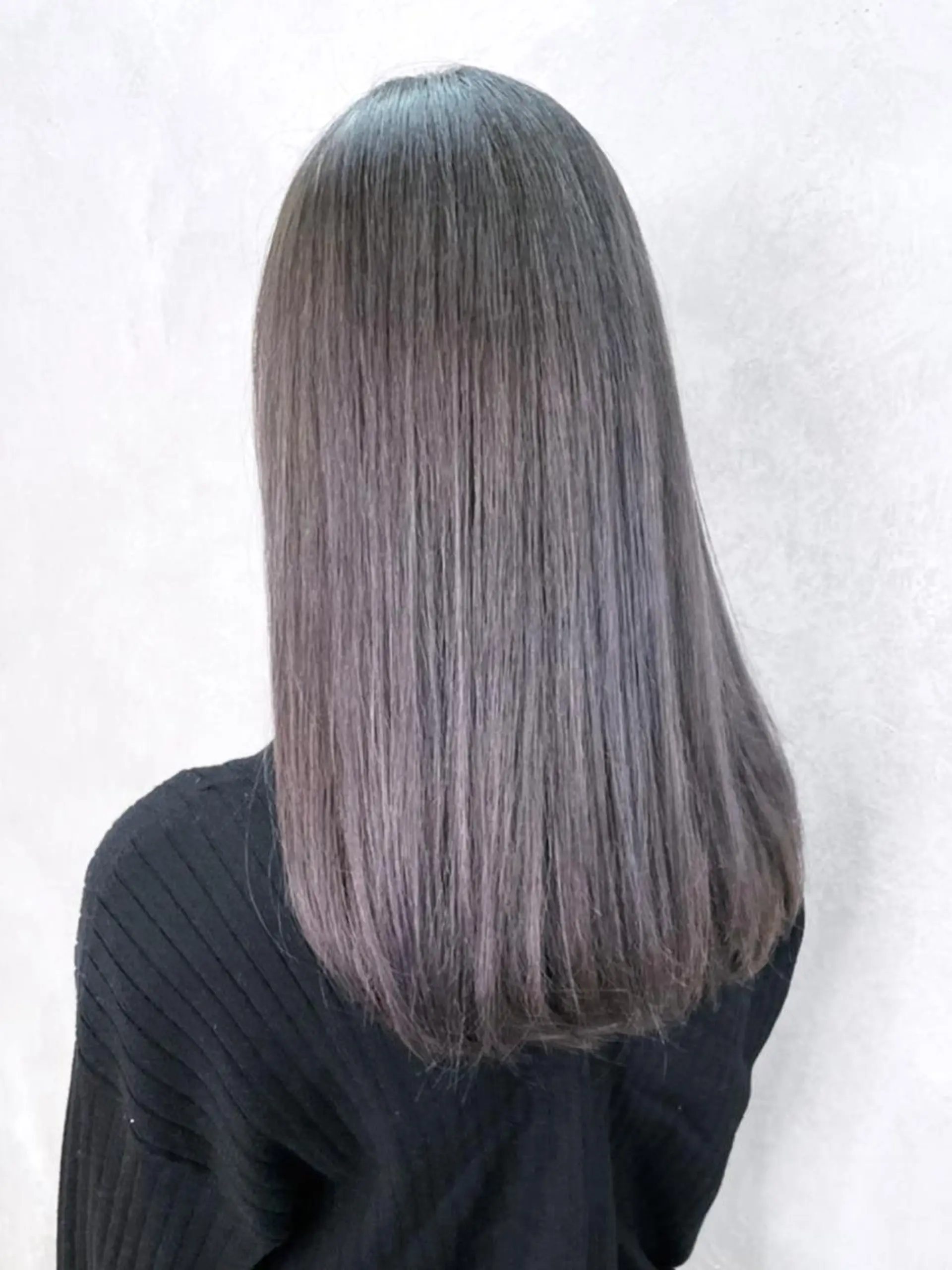 ミディアム カラー パーマ ヘアアレンジ ダークグレー ダークグレージュ グレージュ ITbyALBUM 中野店のヘアスタイル