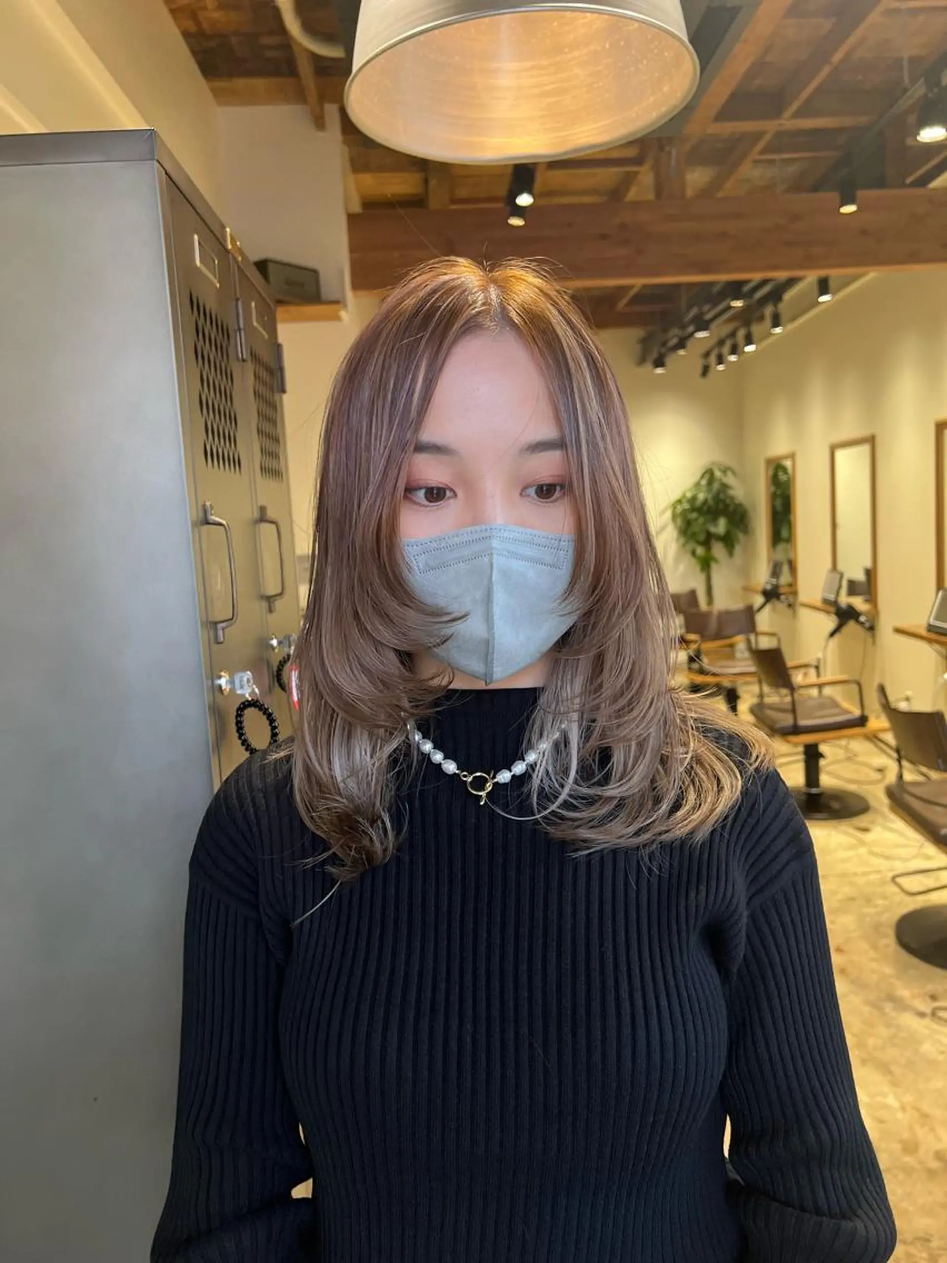 セミロング カラー nishido ハイライト/パーマのヘアスタイル