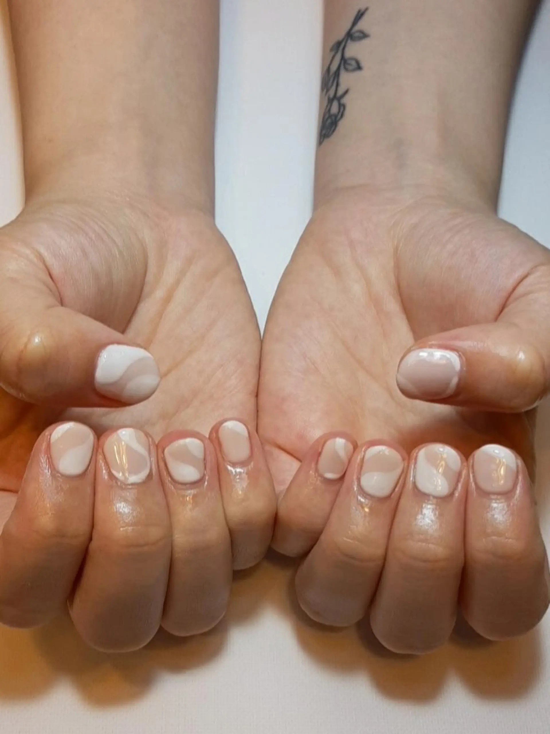 ネイル シンプルネイル owlnail /持込みデザイン専門のネイルデザイン