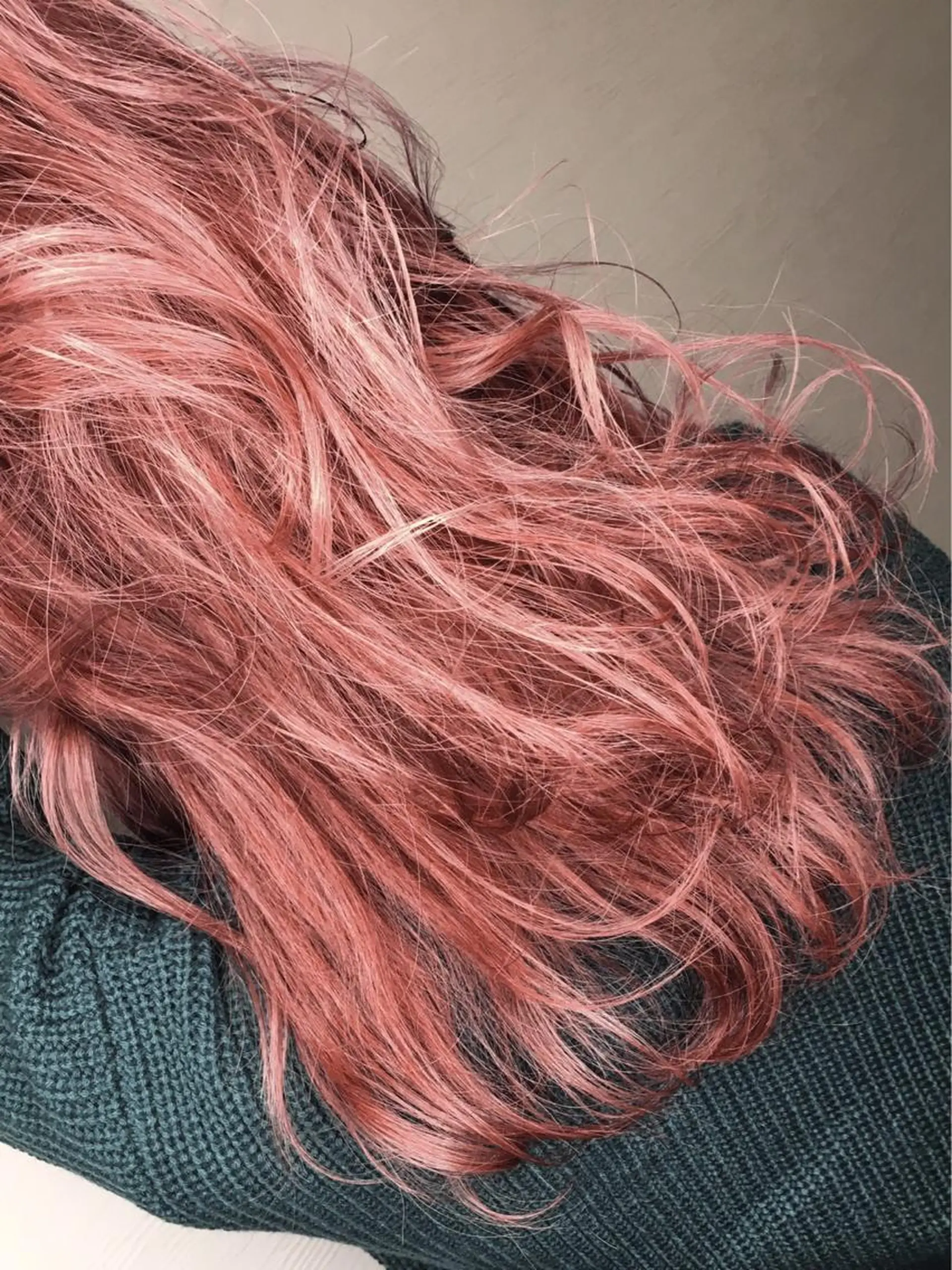 カラー EYEstylist ·ai MOERIのマツエク・マツパデザイン