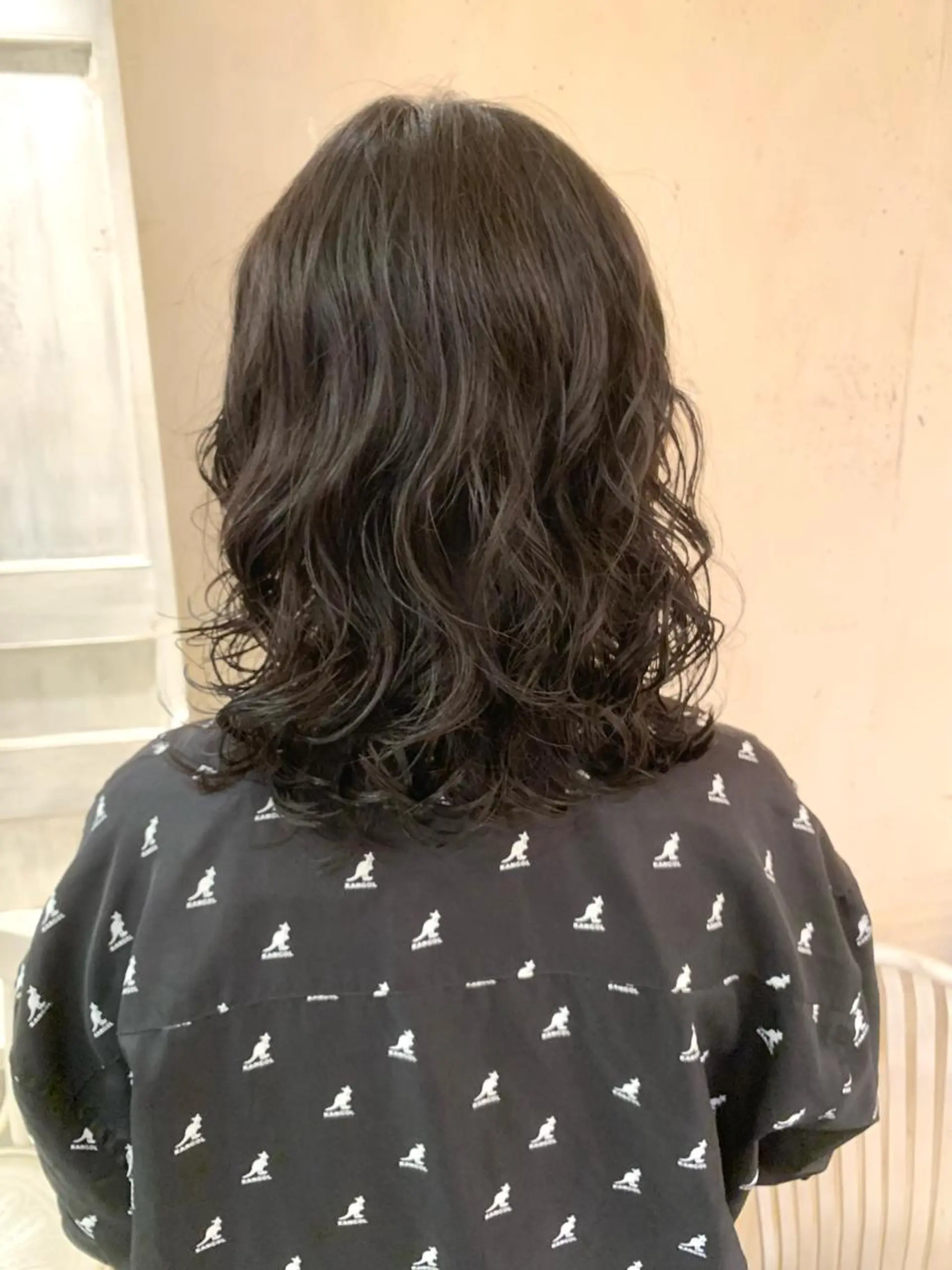 ミディアム パーマ ミディアムパーマ ボブ ハイライト ウルフカット カット パーマ トリートメント 銀座No.1髪質改善 縮毛矯正/本木のヘアスタイル