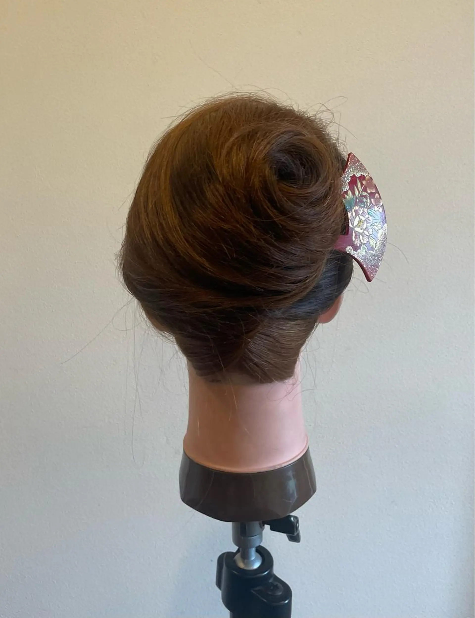 ヘアアレンジ 夜会巻き ヘアセット 中山 郁恵のヘアスタイル