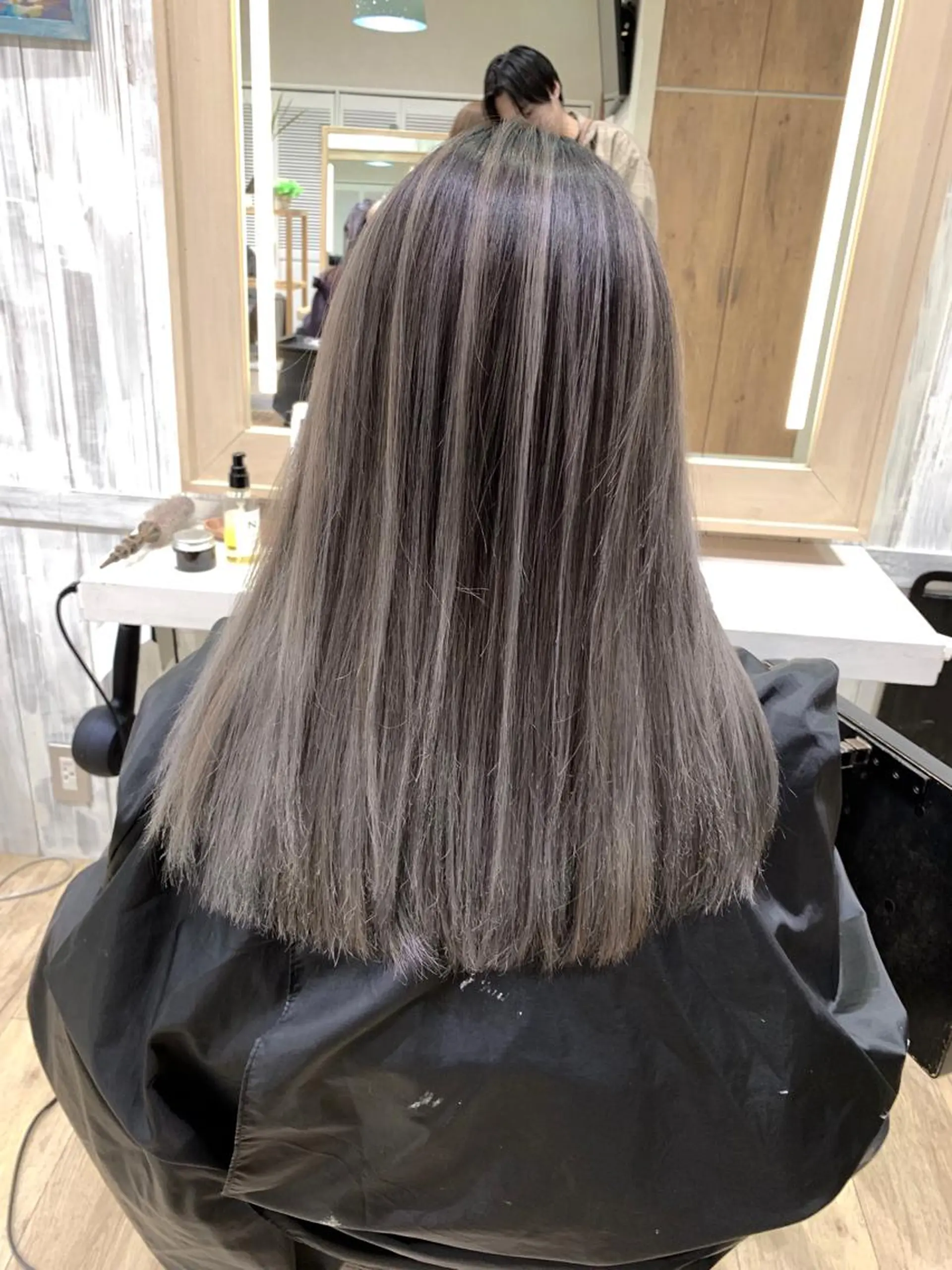 ロング カラー LUSTRE クロサワのヘアスタイル