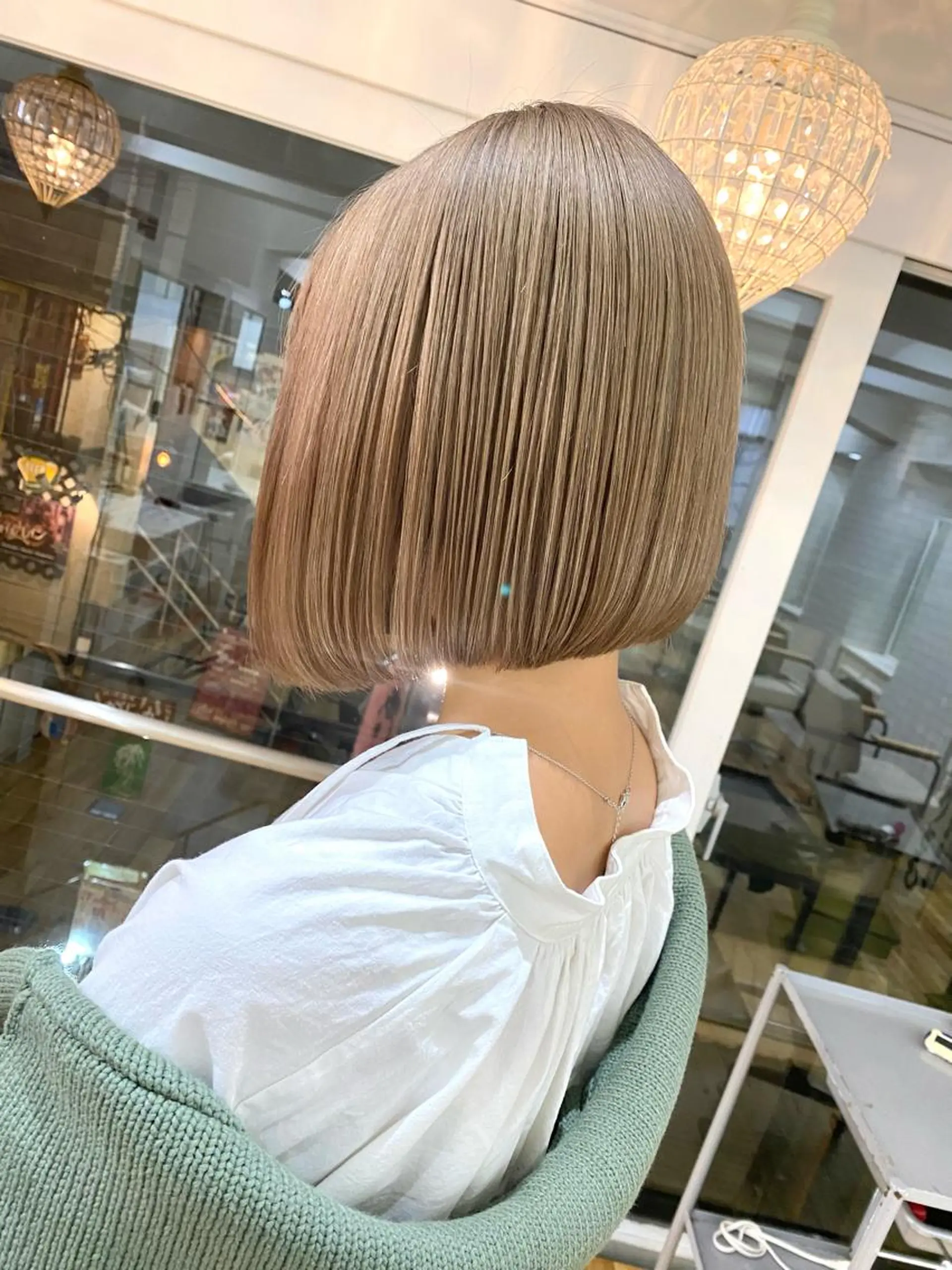 ショート カット ヘアカラー 岩尾 凪のヘアスタイル
