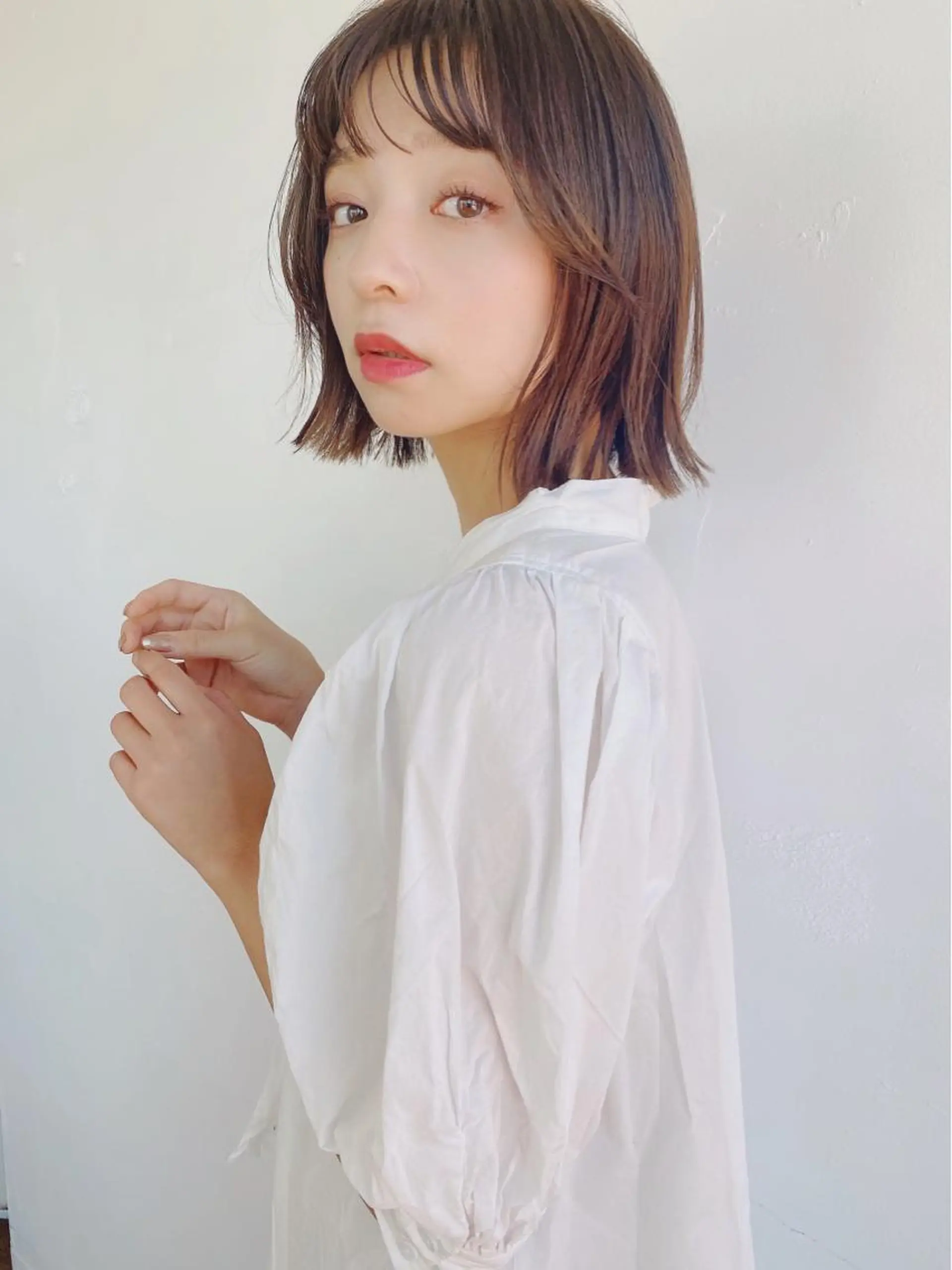 ミディアム レイヤーカット 鎌倉 彩のヘアスタイル