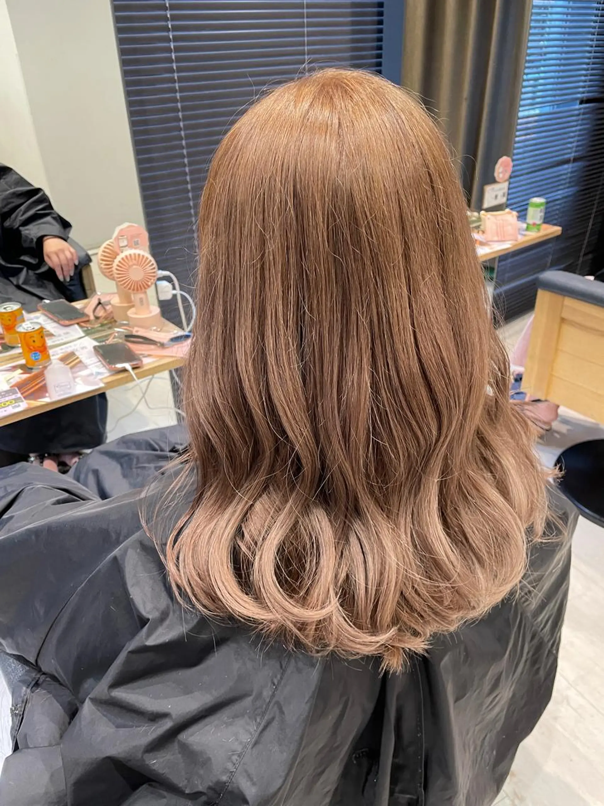 セミロング コトネ🫧 韓国風レイヤーカットのヘアスタイル