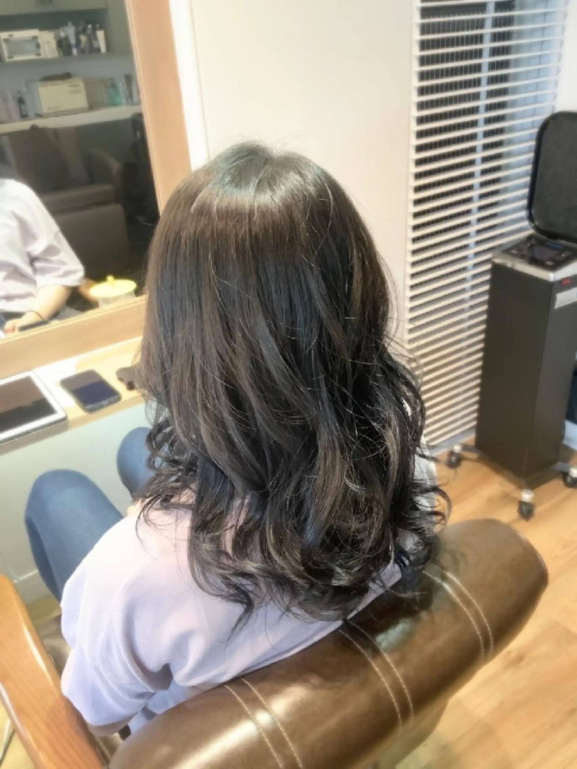 カラー ブルーカラー ネイビーカラー ヘアカラー トリートメント 堀 望美のヘアスタイル
