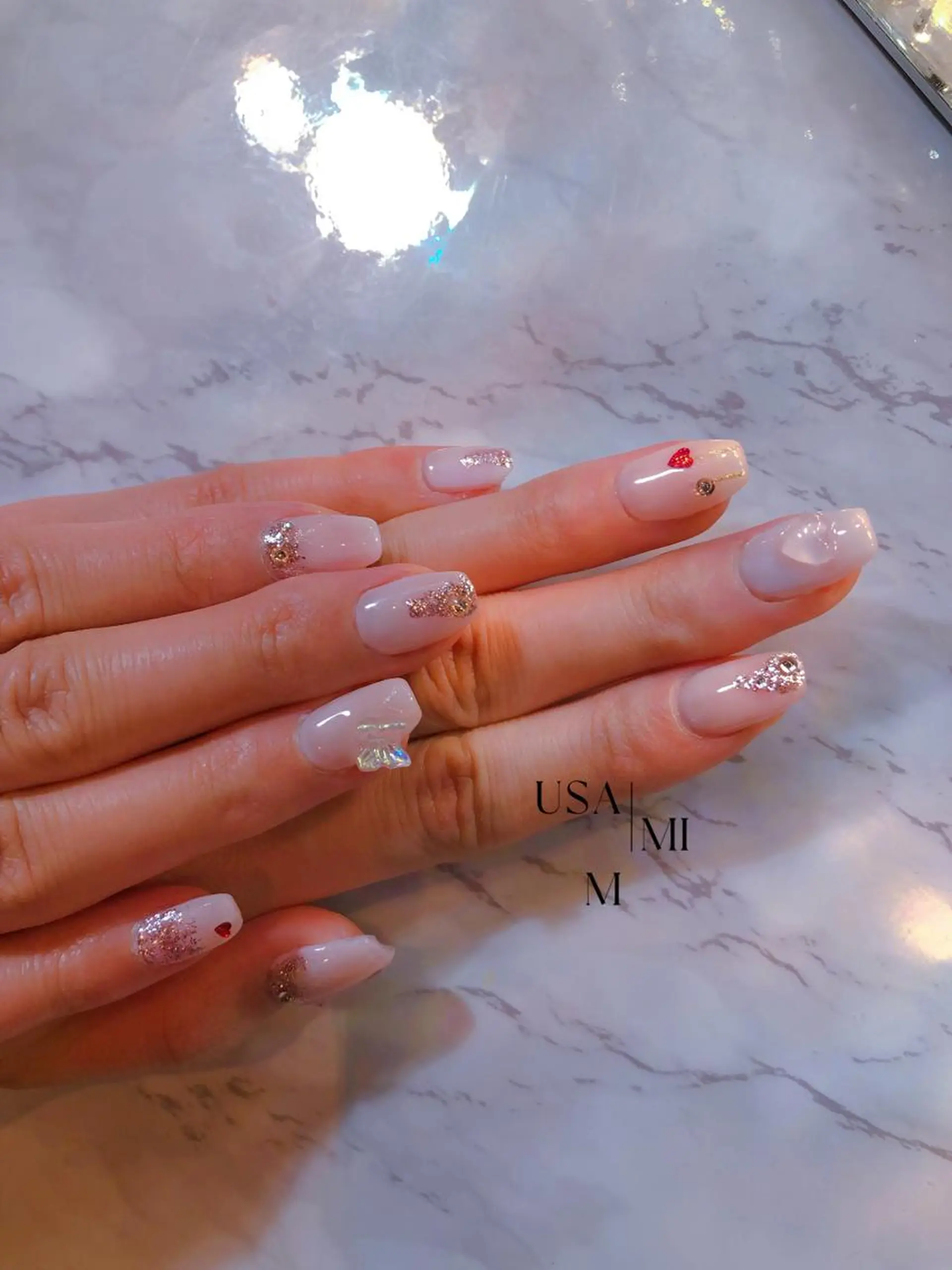 ミディアム ネイル USAMiMi 🐰💕のネイルデザイン