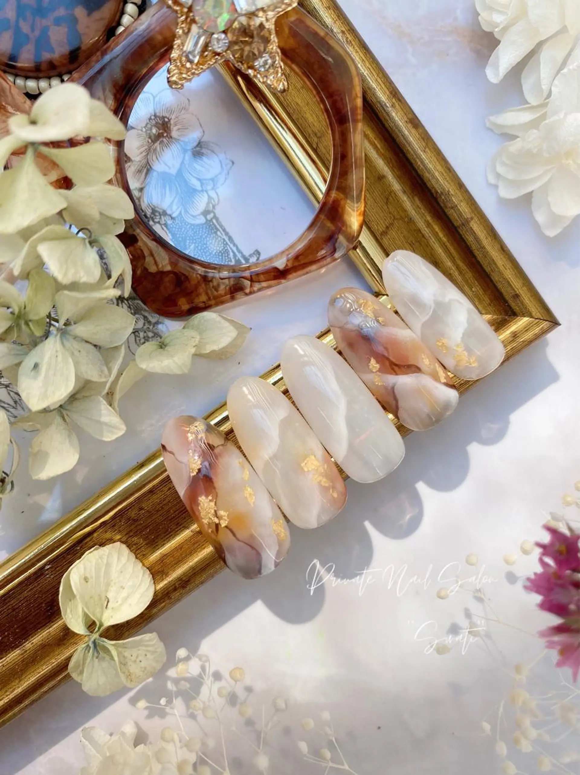 ネイル アートネイル レース オフィスネイル 冬ネイル yuko （ネイリスト）のネイルデザイン