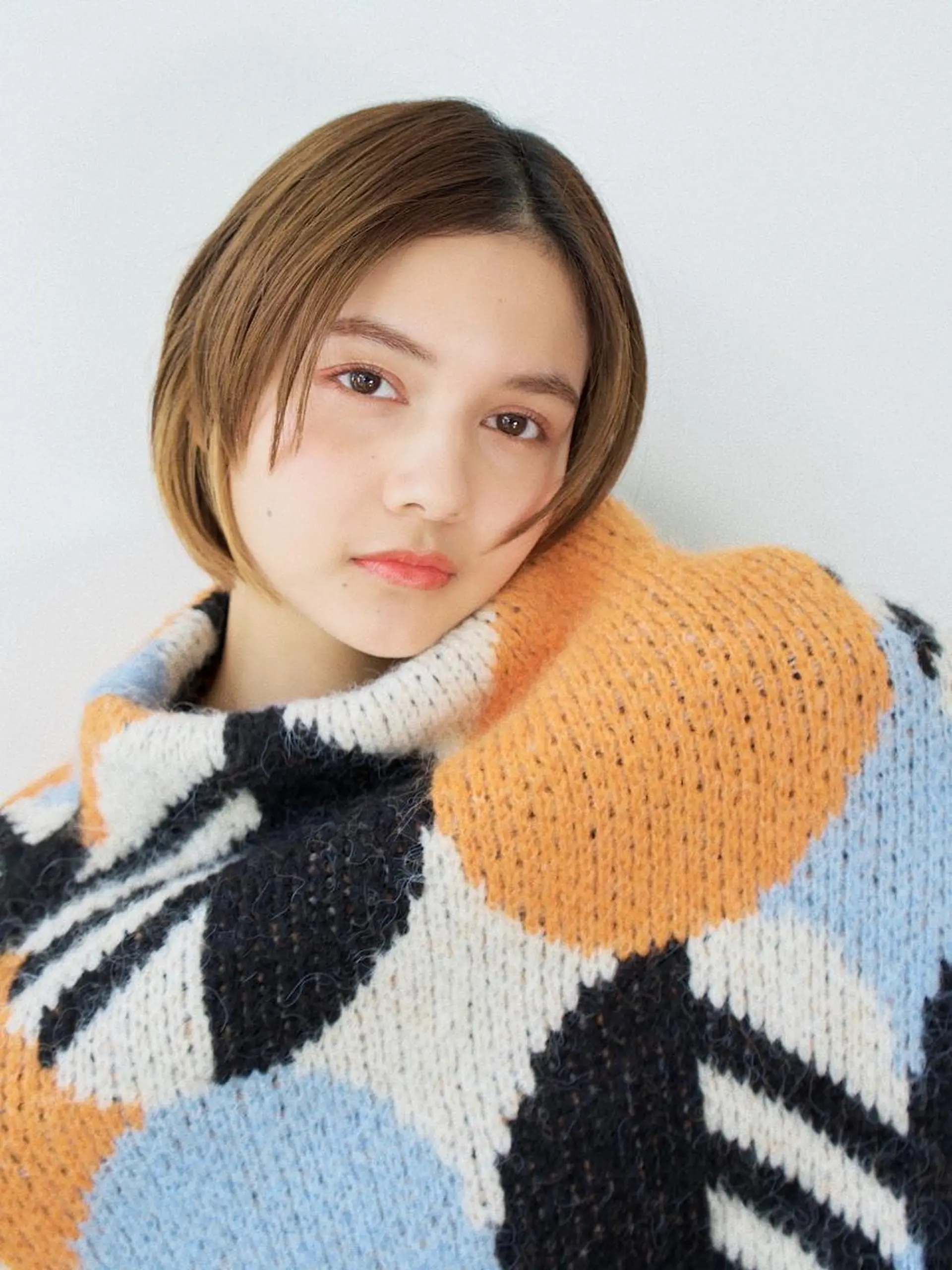 ショート 切りっぱなしボブ ショートボブ ボブ ハイライト シースルーバング デザインカラー茅ヶ崎 オオタ カズキのヘアスタイル