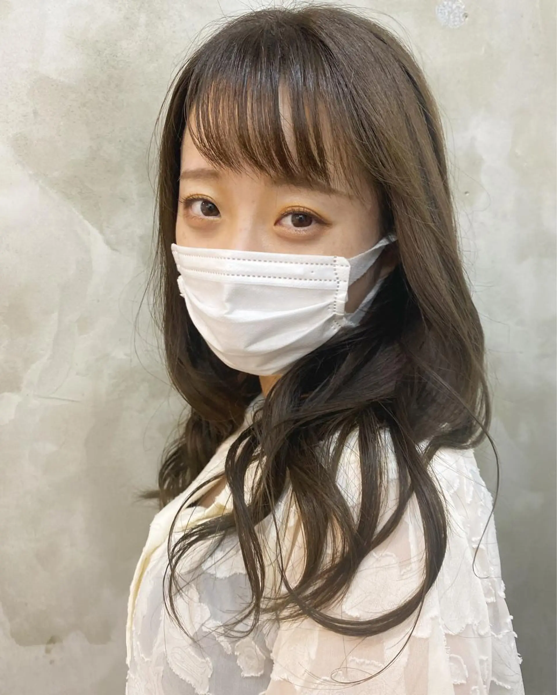 ロング カラー ヘアアレンジ グレージュ カーキグレージュ 志賀 あずみのヘアスタイル