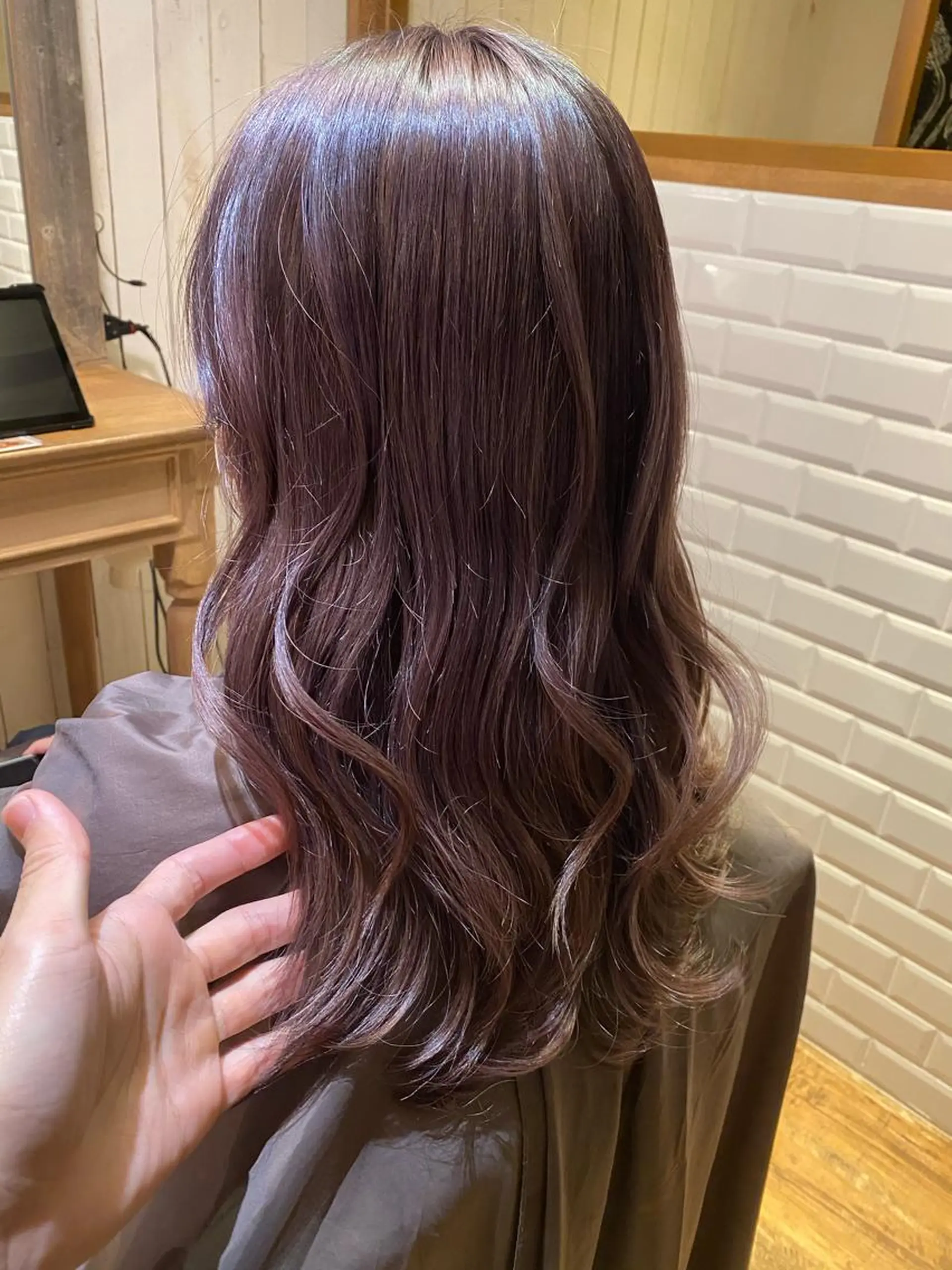 ミディアム カラー バイオレットカラー ヘアカラー トリートメント ヤクシジ レンのヘアスタイル