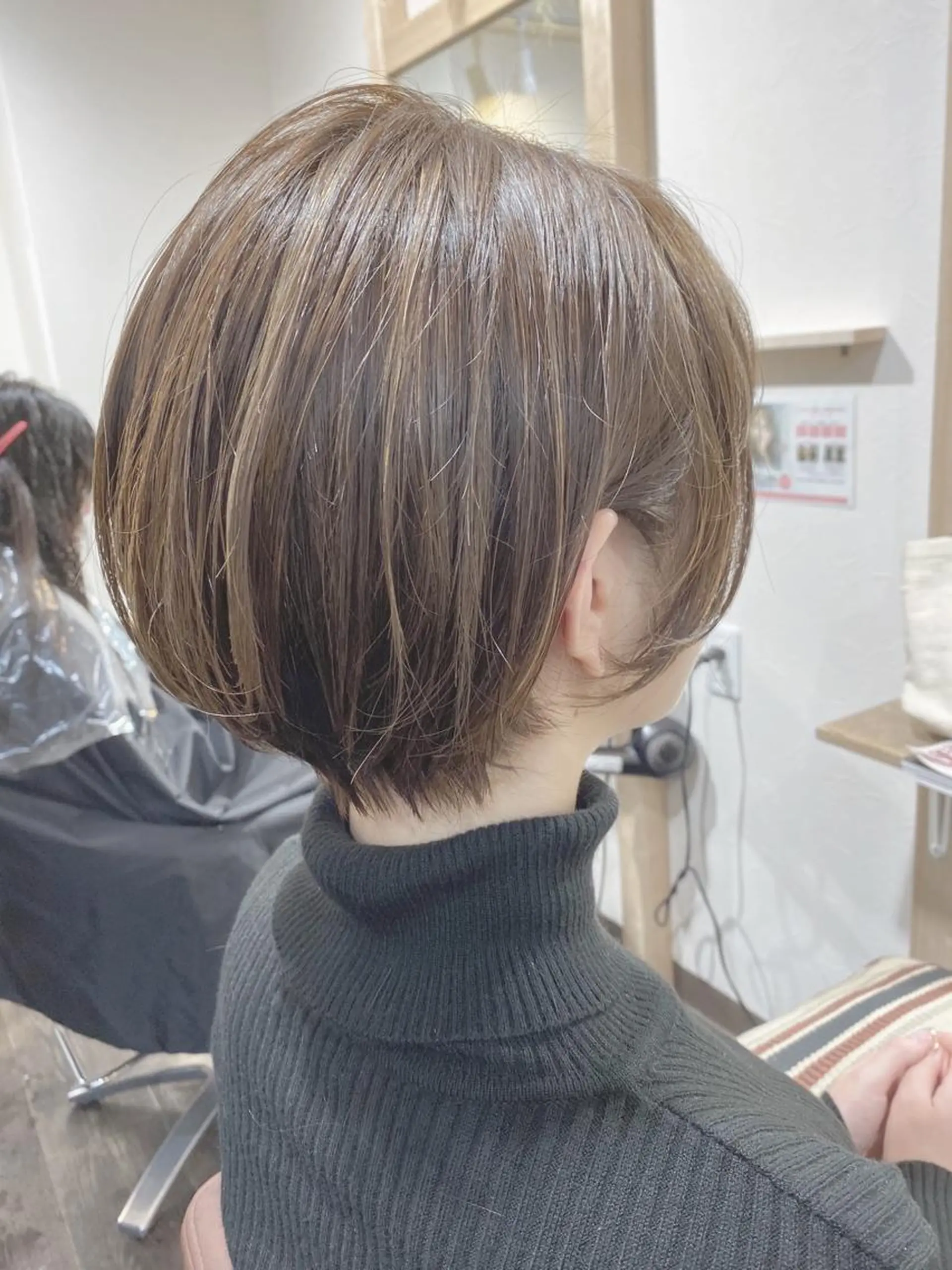 ショート カラー ヘアカラー トリートメント 🌈ショート/レイヤ ーカット/中村崇宏のヘアスタイル