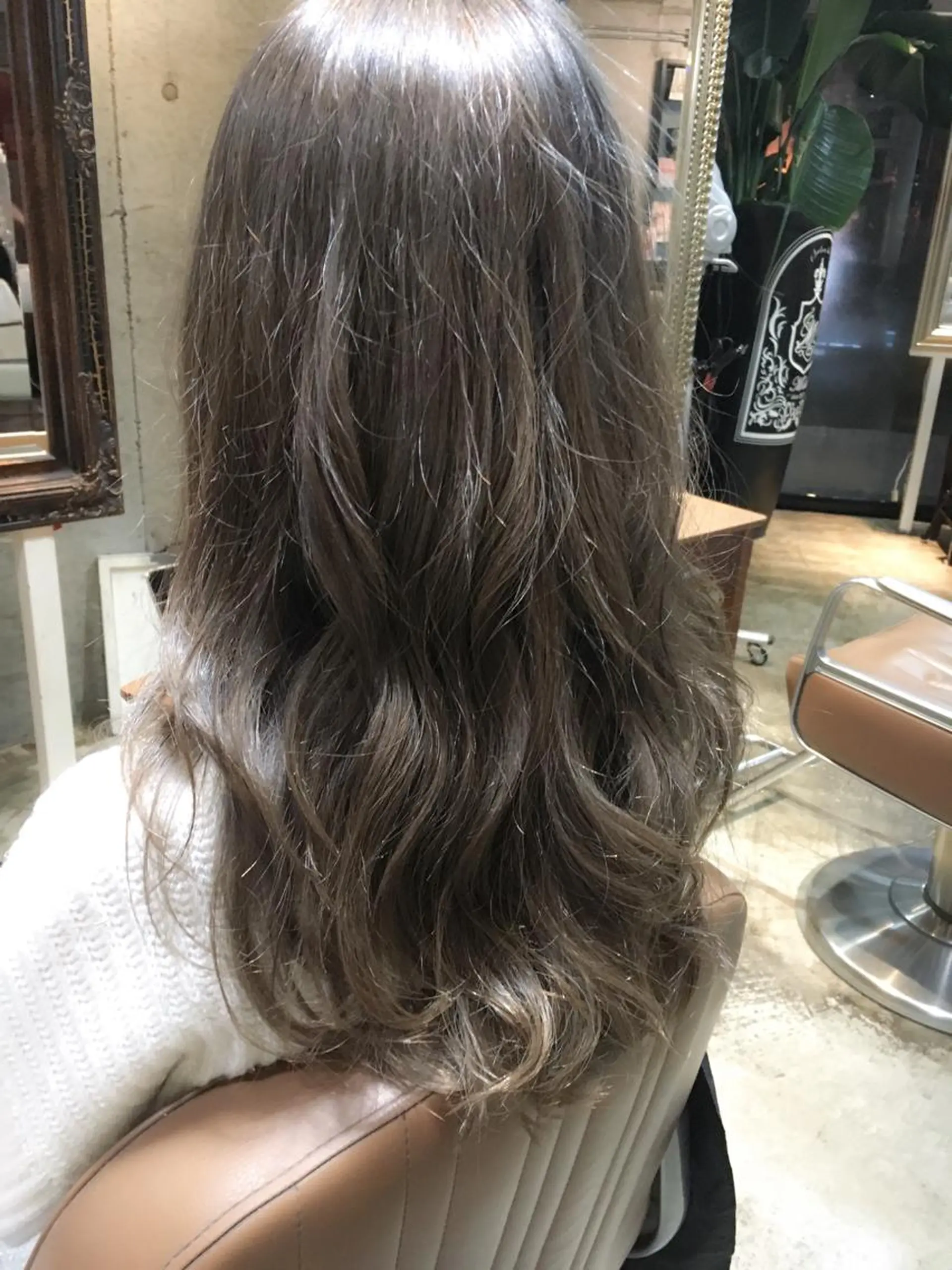 ロング カラー グレージュ 外国人風カラー 北條 優輝のヘアスタイル