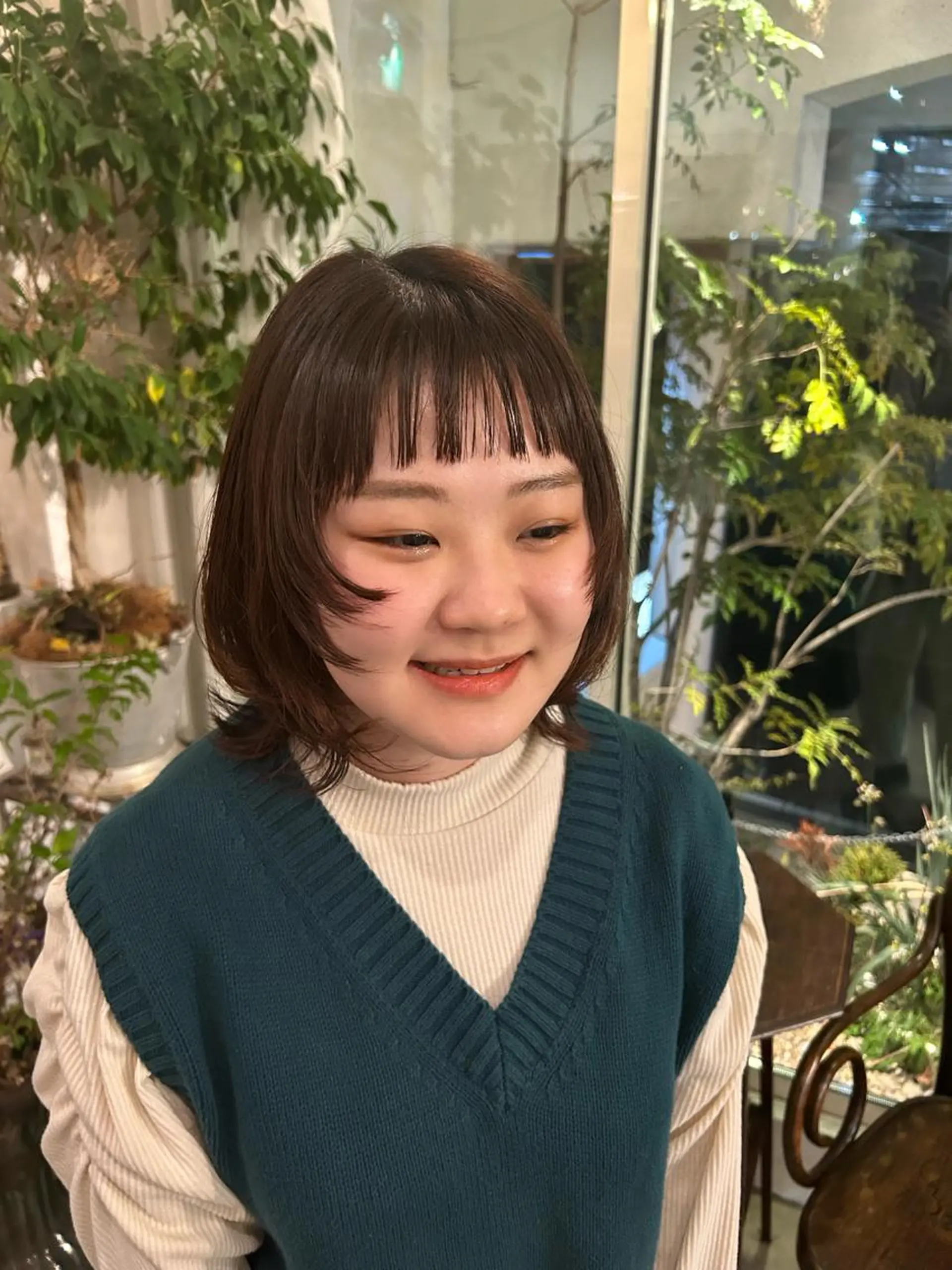 ミディアム 顔まわりレイヤー レイヤーカット オン眉 ウルフカット 谷澤 朋佳のヘアスタイル