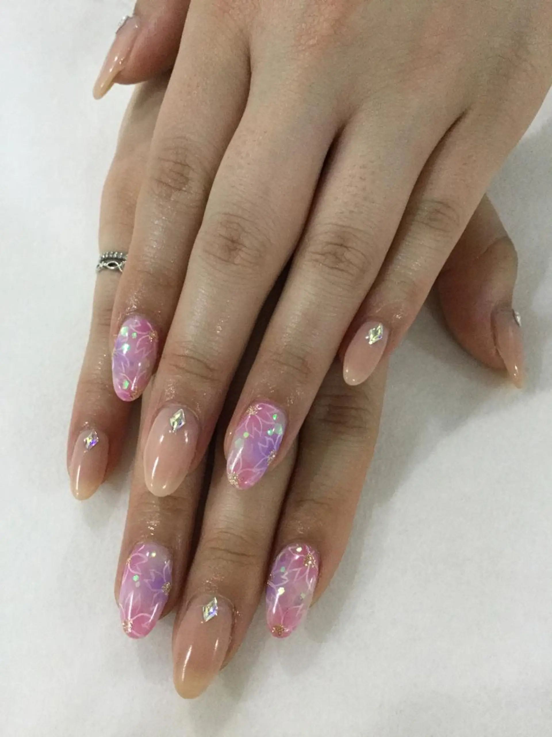 ネイル 💎🐰 saki. m 🐰💎のネイルデザイン