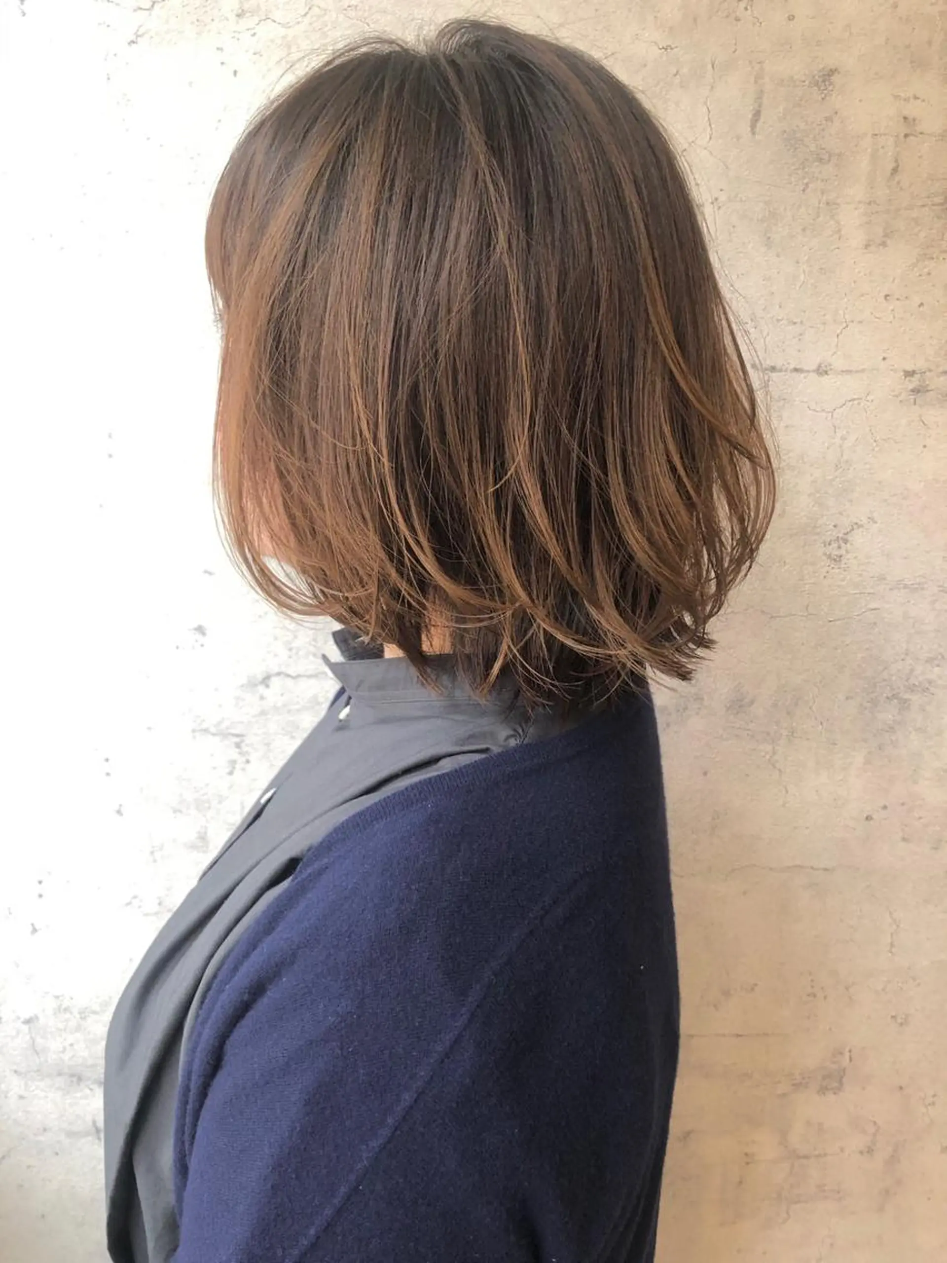 ミディアム カラー 平川 友希子のヘアスタイル