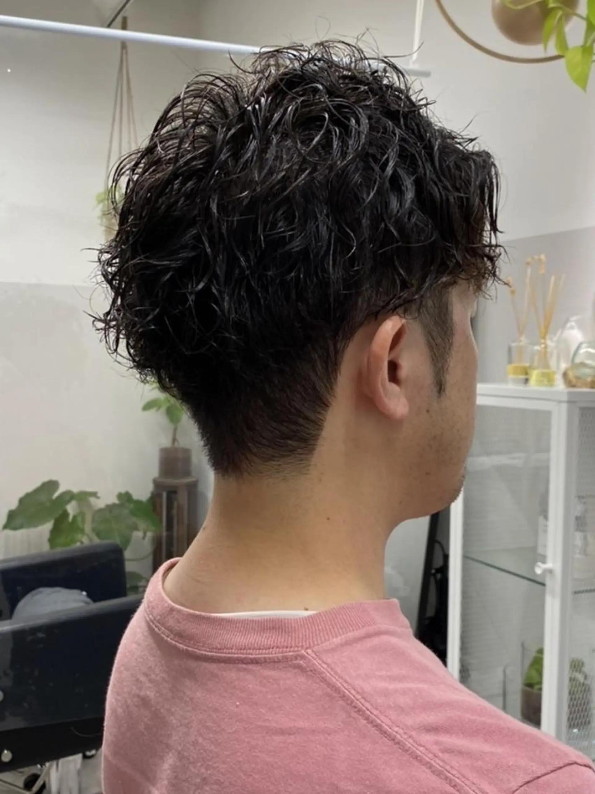 ショート メンズ パーマ メンズパーマ メンズツイストパーマ 卒業式のヘアスタイル ツイストパーマ カット パーマ ﾒﾝｽﾞ＆ｼｮｰﾄ LEA山村真史のヘアスタイル