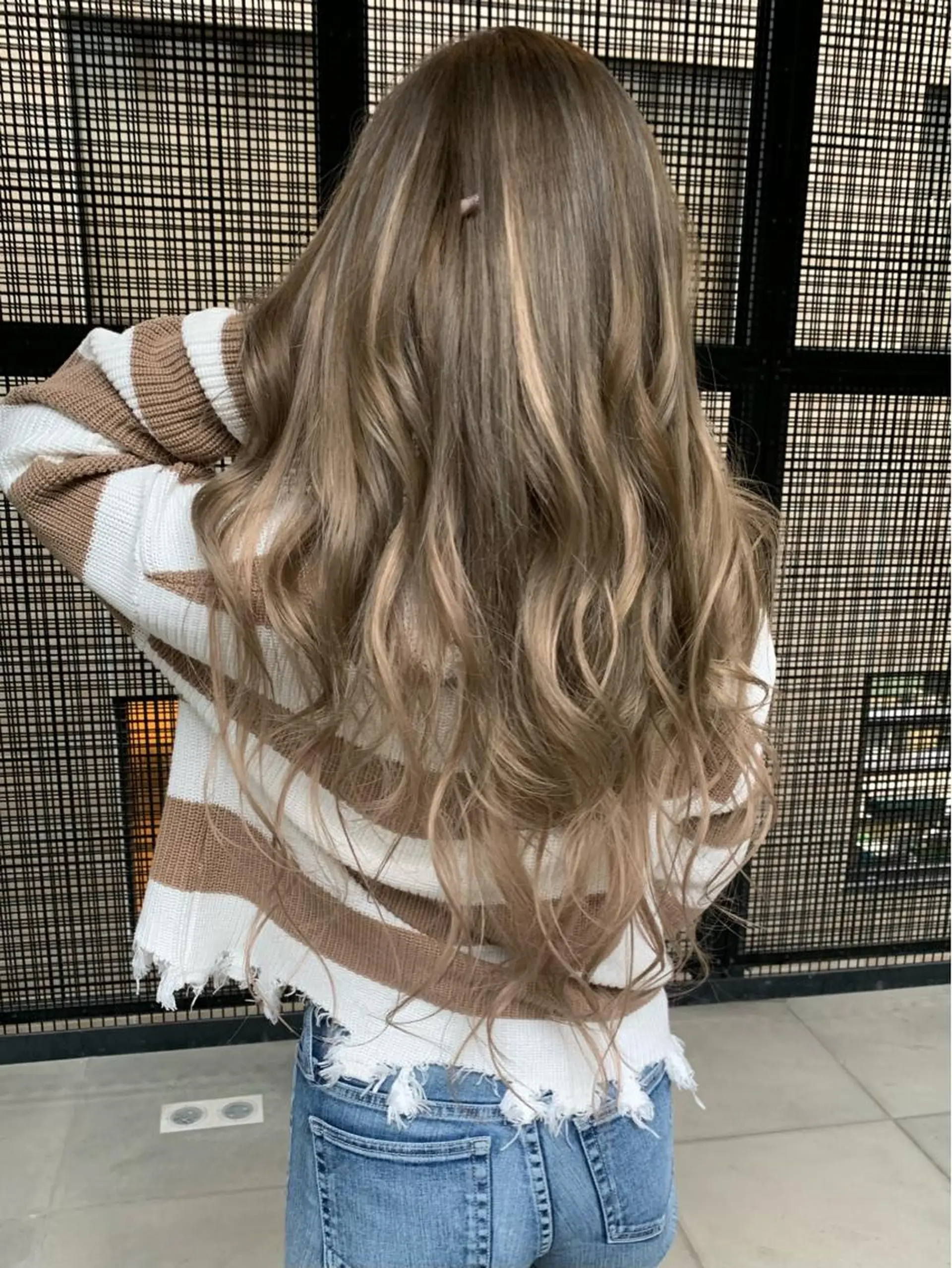 ロング カラー シールエクステ エクステ Mikuri 【Little】のヘアスタイル