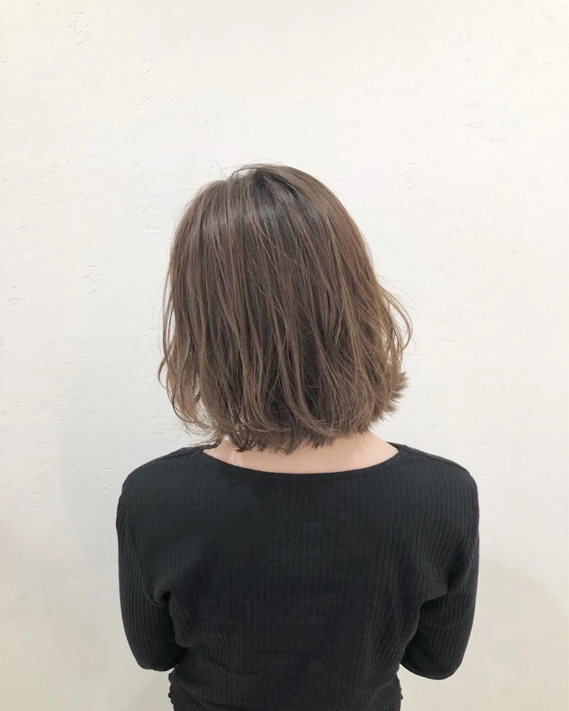 ミディアム カラー ベージュカラー イルミナカラー カット トリートメント ニュアンスカラー🫧 加納のヘアスタイル