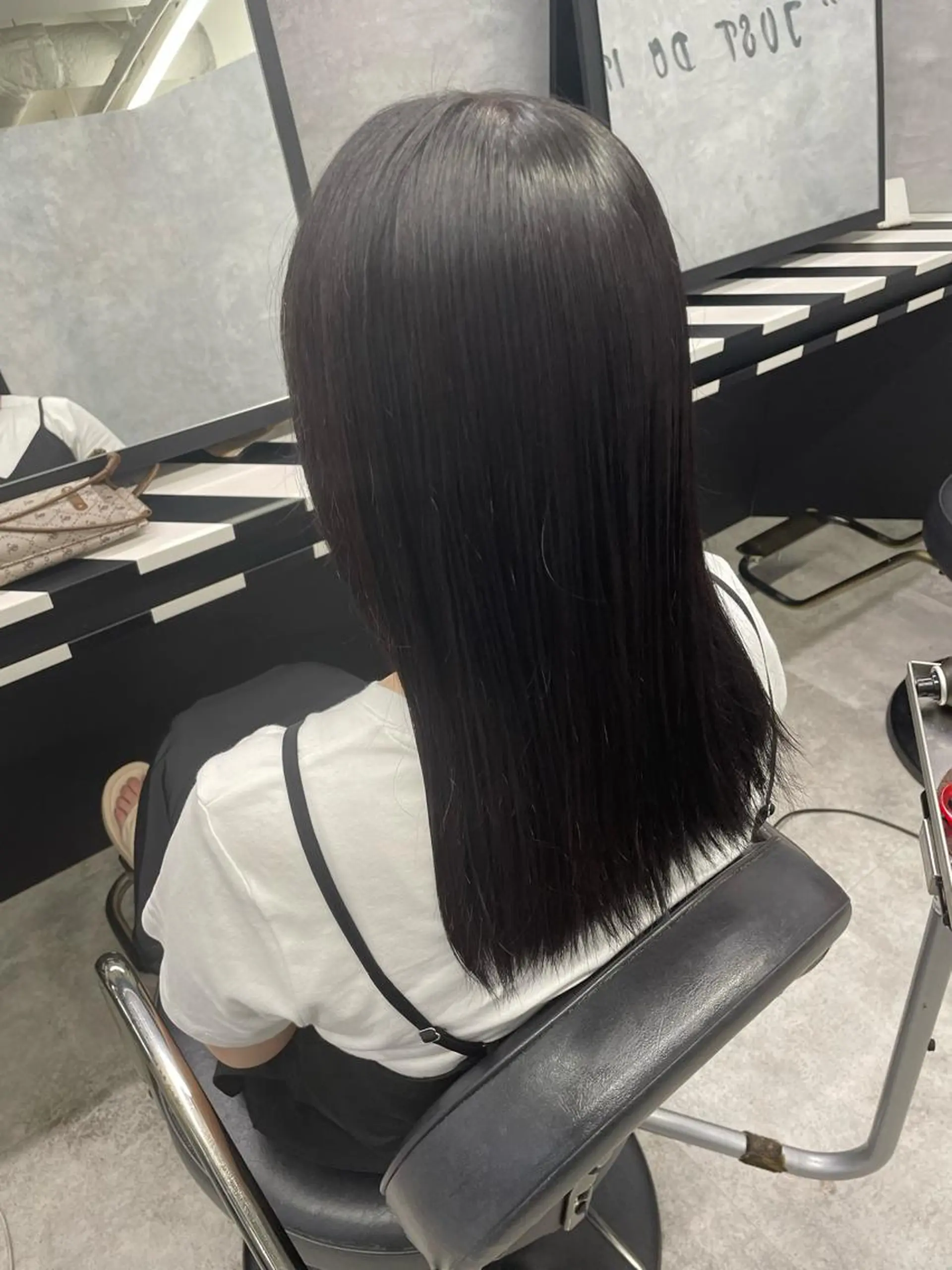 セミロング 縮毛矯正・髪質改善 特化 出納 直起のヘアスタイル