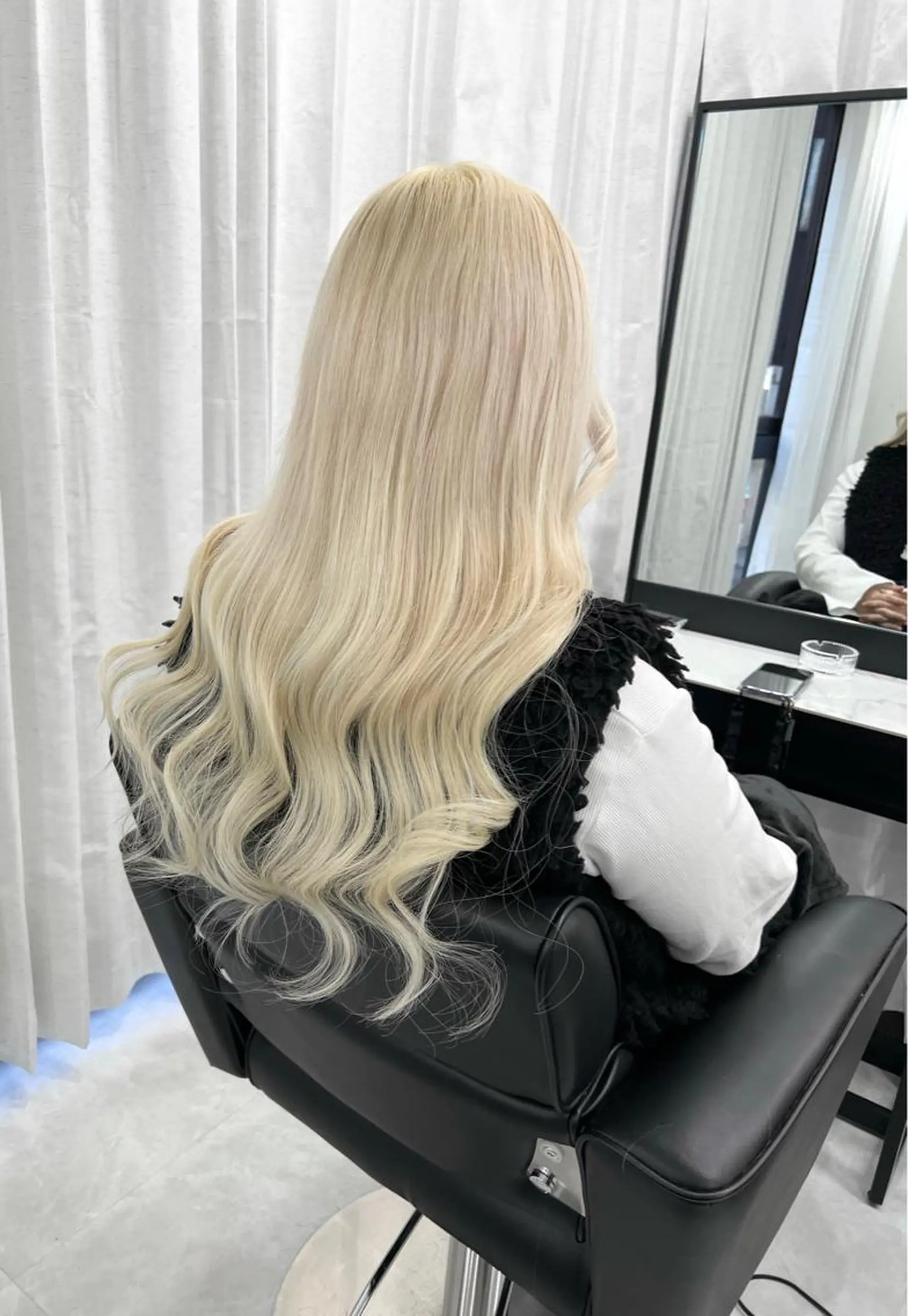 ロング カラー wistell/ ayukaのヘアスタイル