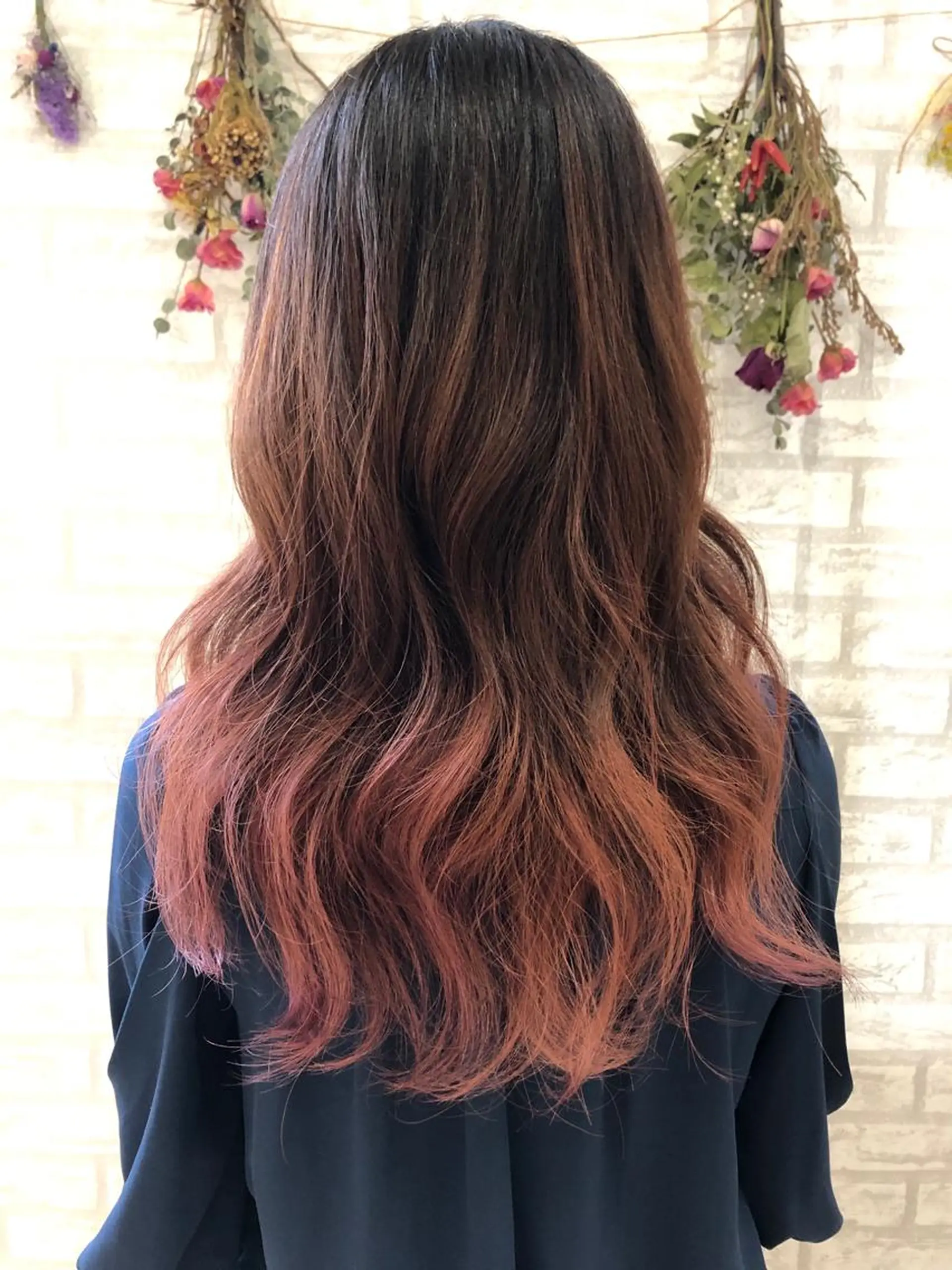 ロング カラー クボキ サヤのヘアスタイル