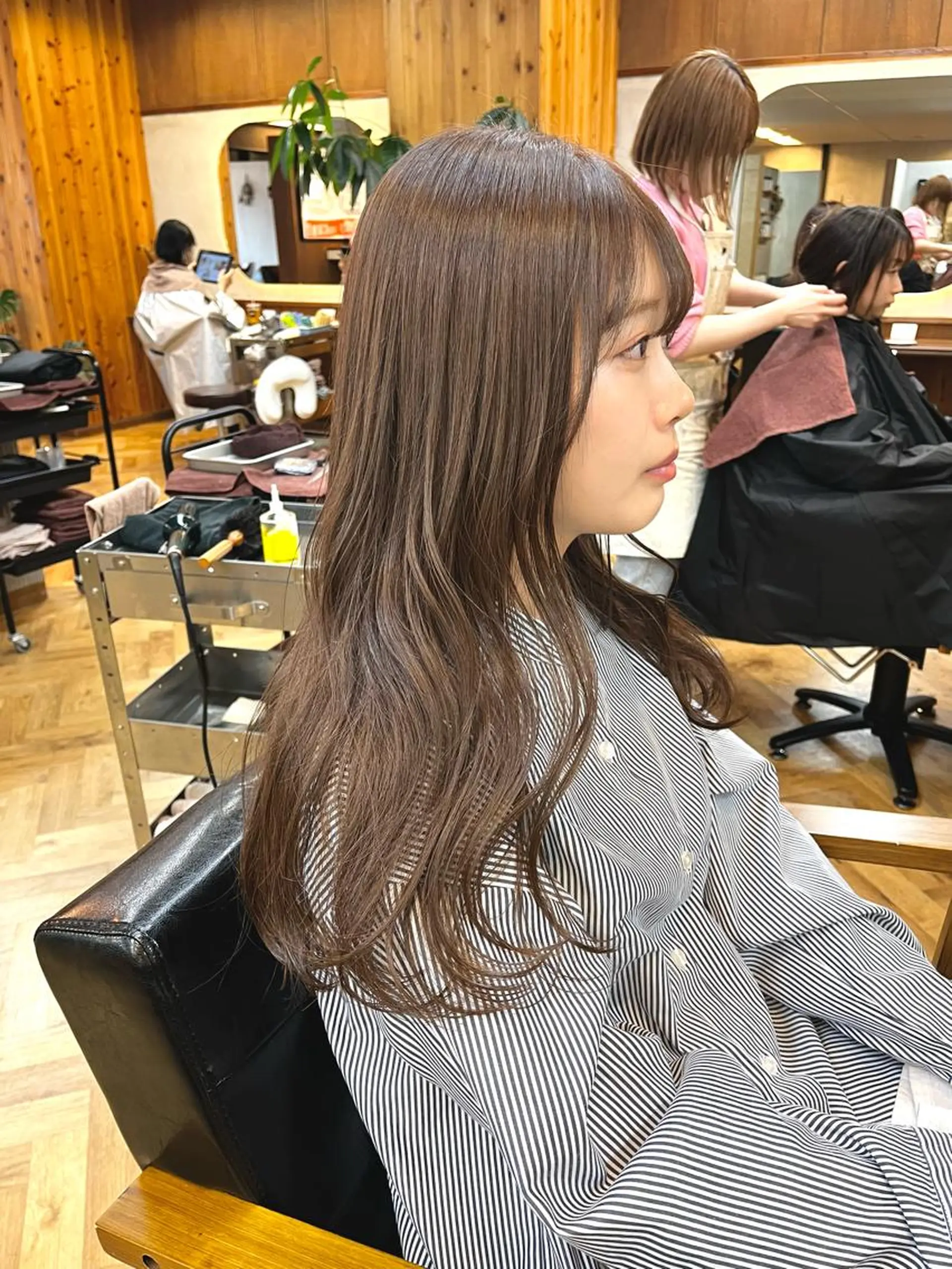 ロング カラー ブリーチ ダブルカラー ブリーチなしカラー ena/ブリーチなし 透明感・レイヤー🎀のヘアスタイル
