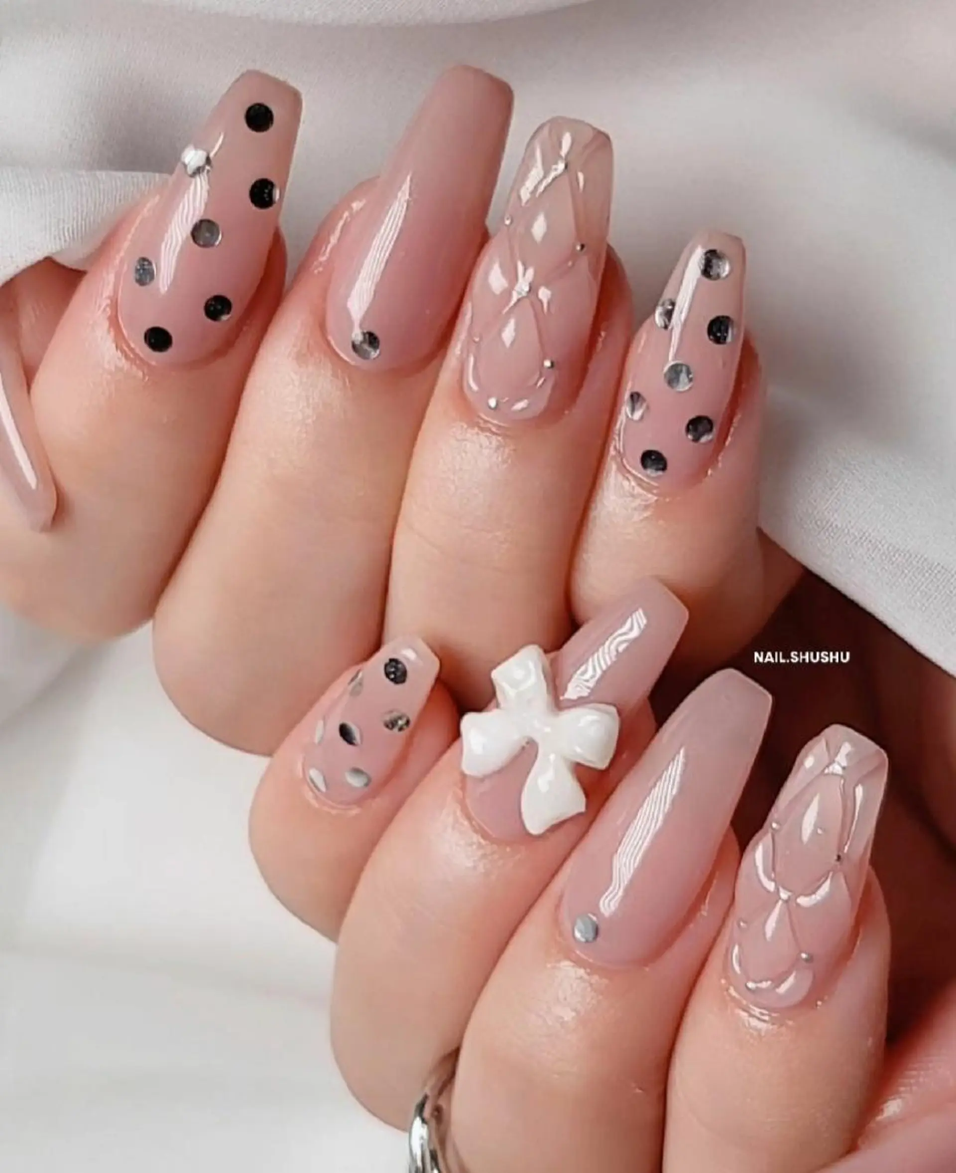 ネイル 持ち込み ニュアンスネイル ワンカラーネイル シンプルネイル 夏ネイル 3dパーツ/流行り 👧shushu❤️のネイルデザイン