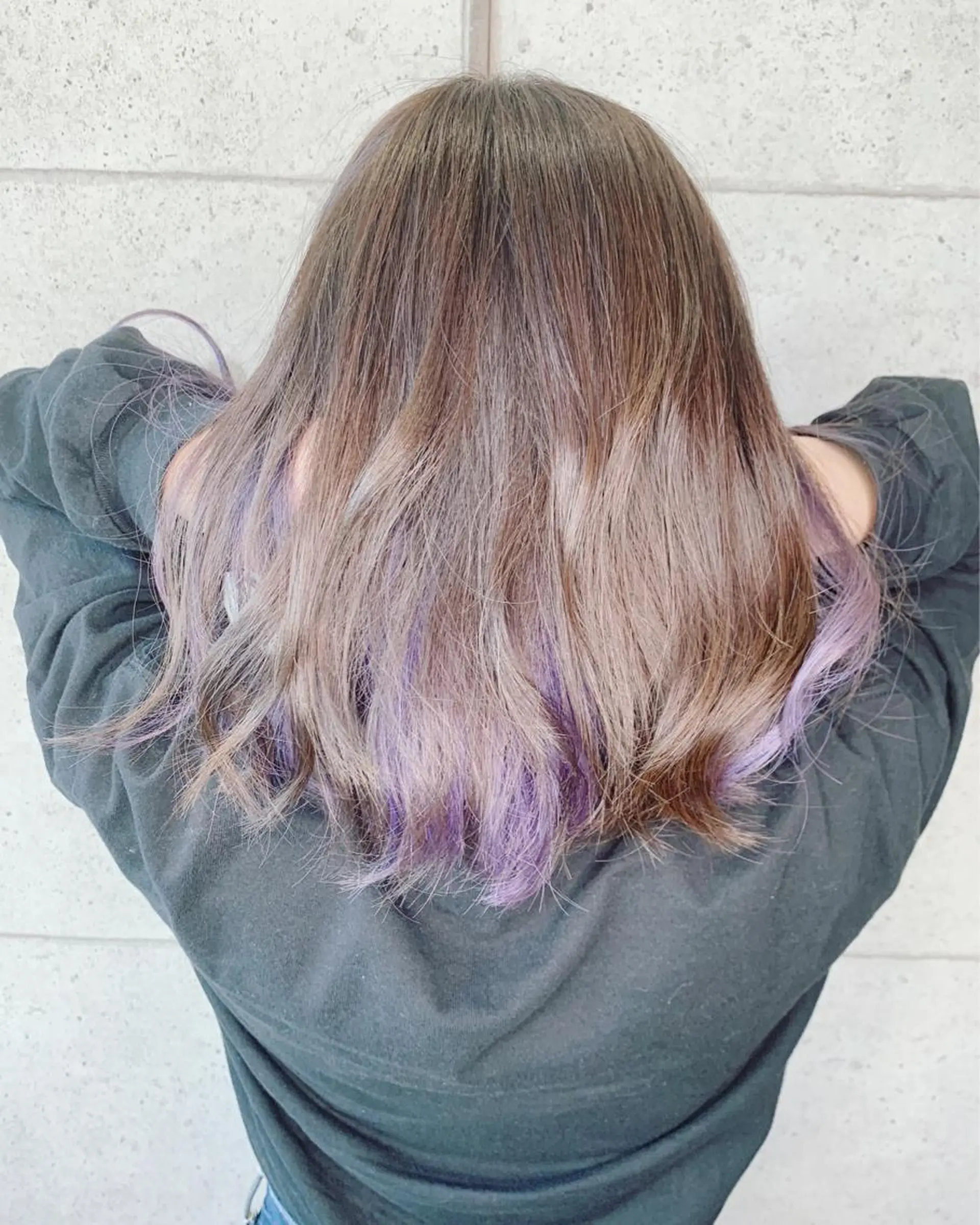 ミディアム カラー ブリーチ 福森 みずきのヘアスタイル