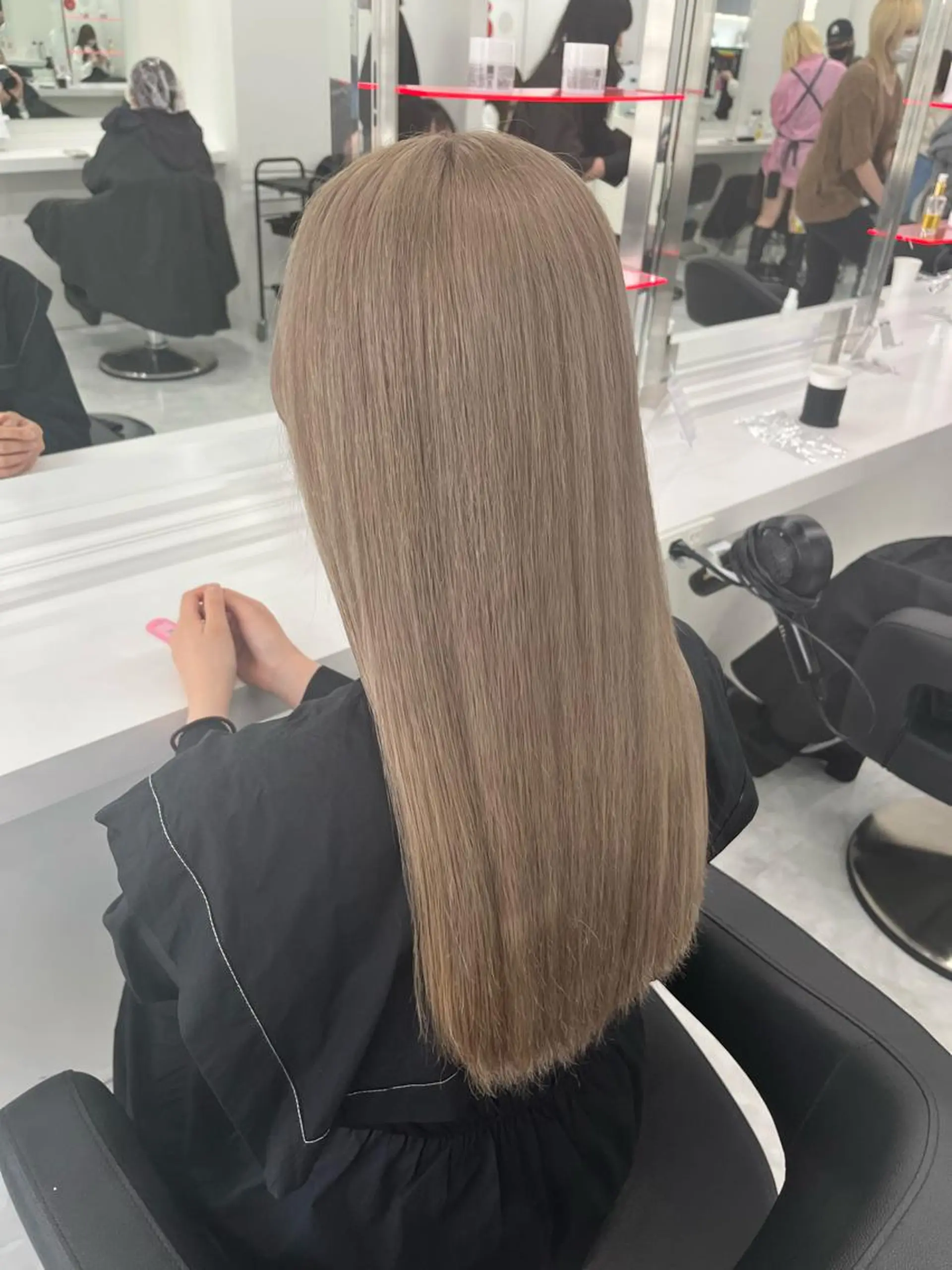 ロング カラー ヘアカラー トリートメント ヘッドスパ ヘアセット 🫧うる艶トレンド 🫧透明感カラーのヘアスタイル