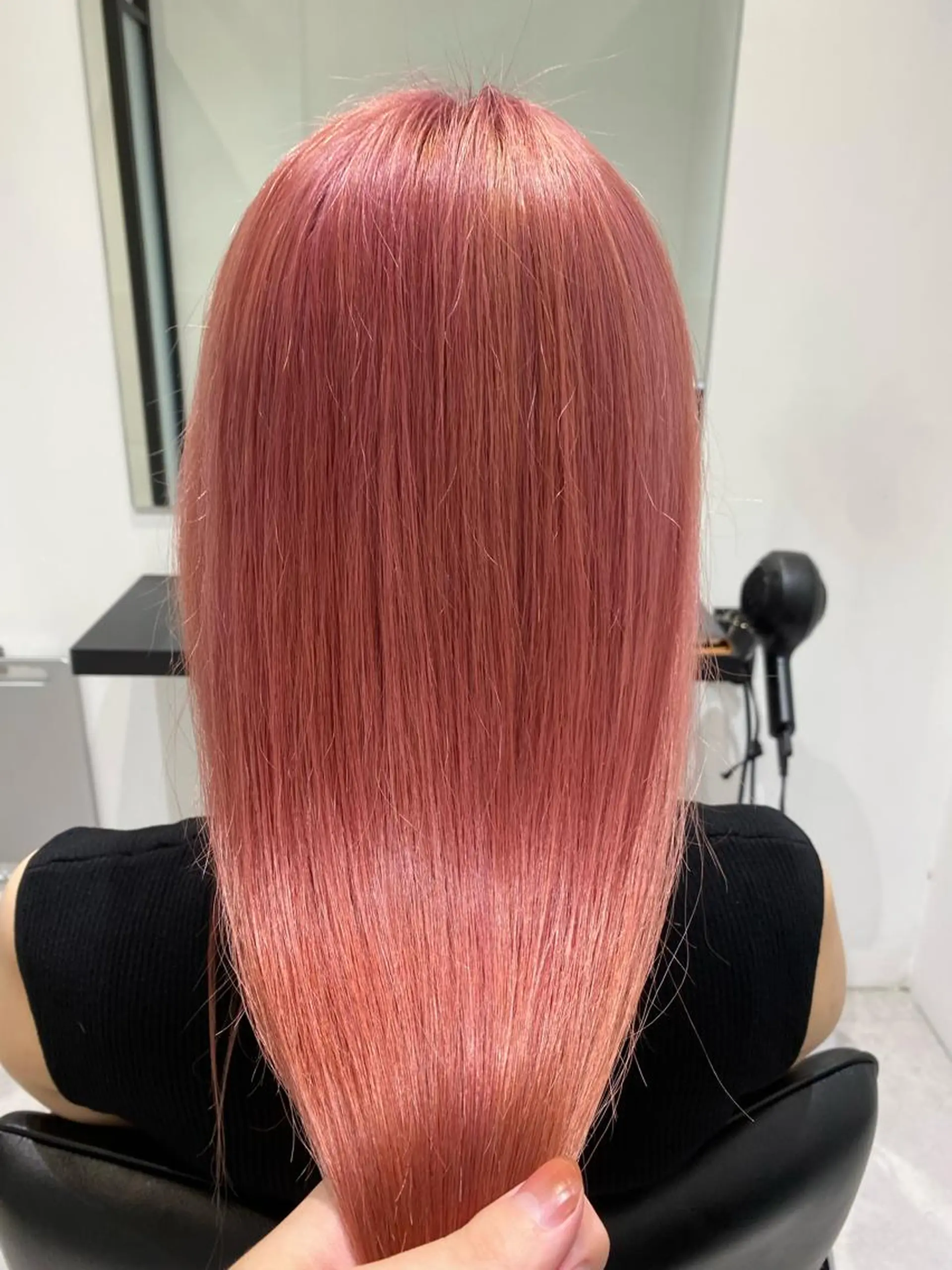 ミディアム カラー ピンクカラー ホワイトピンク カット ヘアカラー トリートメント 鈴木/ニュアンス パーマ/メンズのヘアスタイル