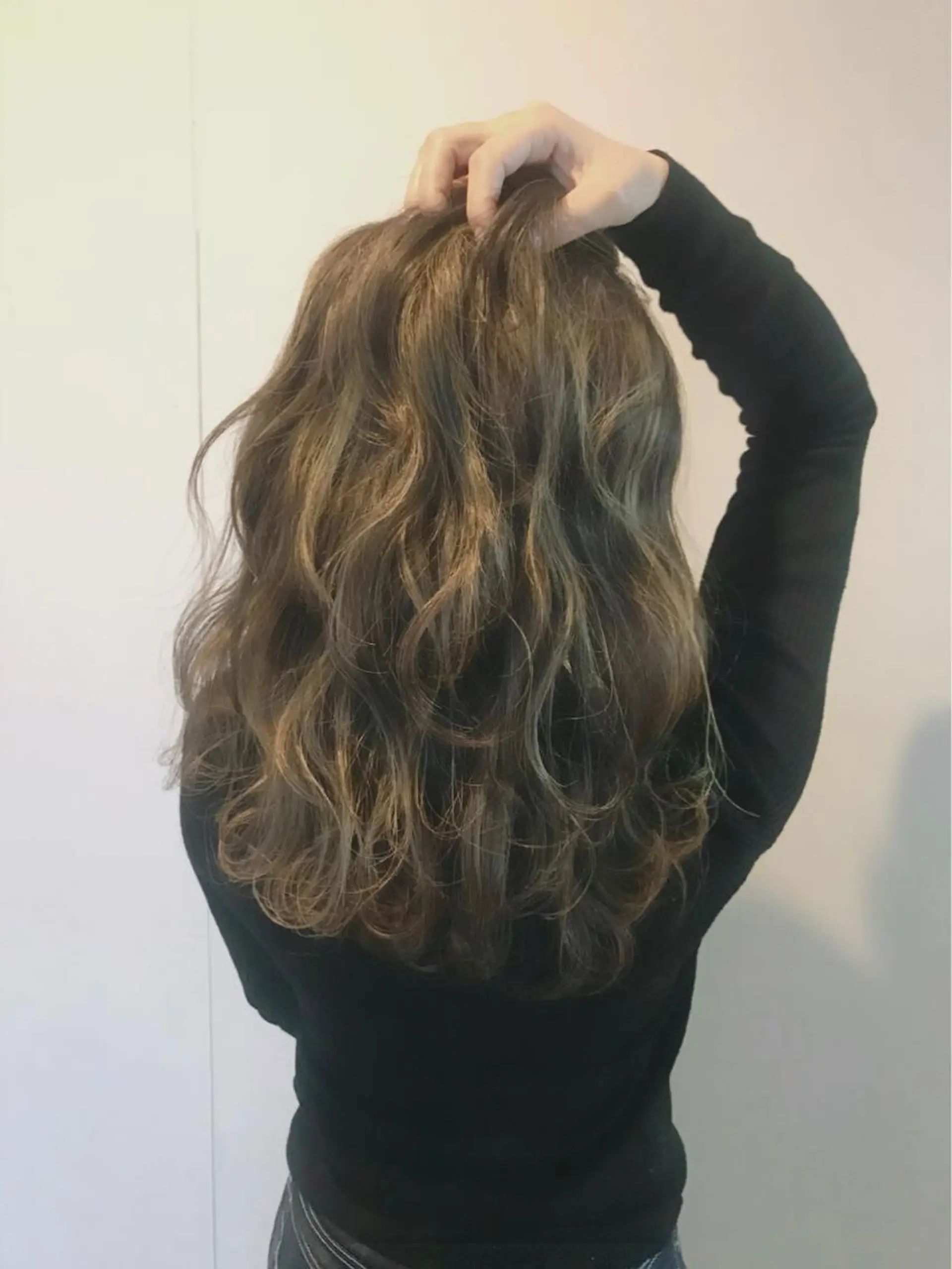 セミロング カラー ヘアアレンジ アッシュ ブリーチ ハイライトカラー ハイライト topstylist 芳賀みなみのヘアスタイル