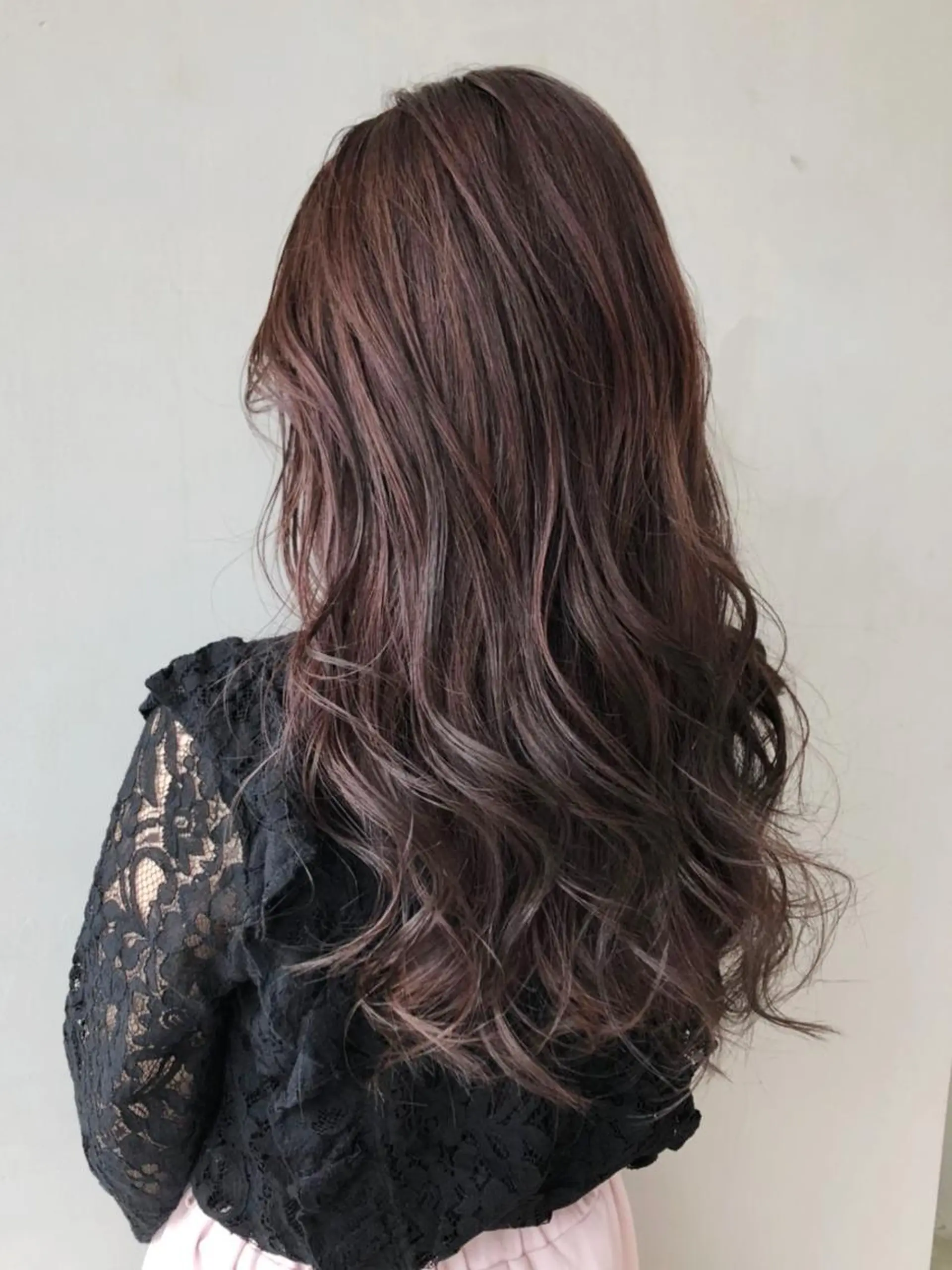 セミロング カラー ヘアアレンジ パーマ カシス ITbyALBUM 浦和店のヘアスタイル