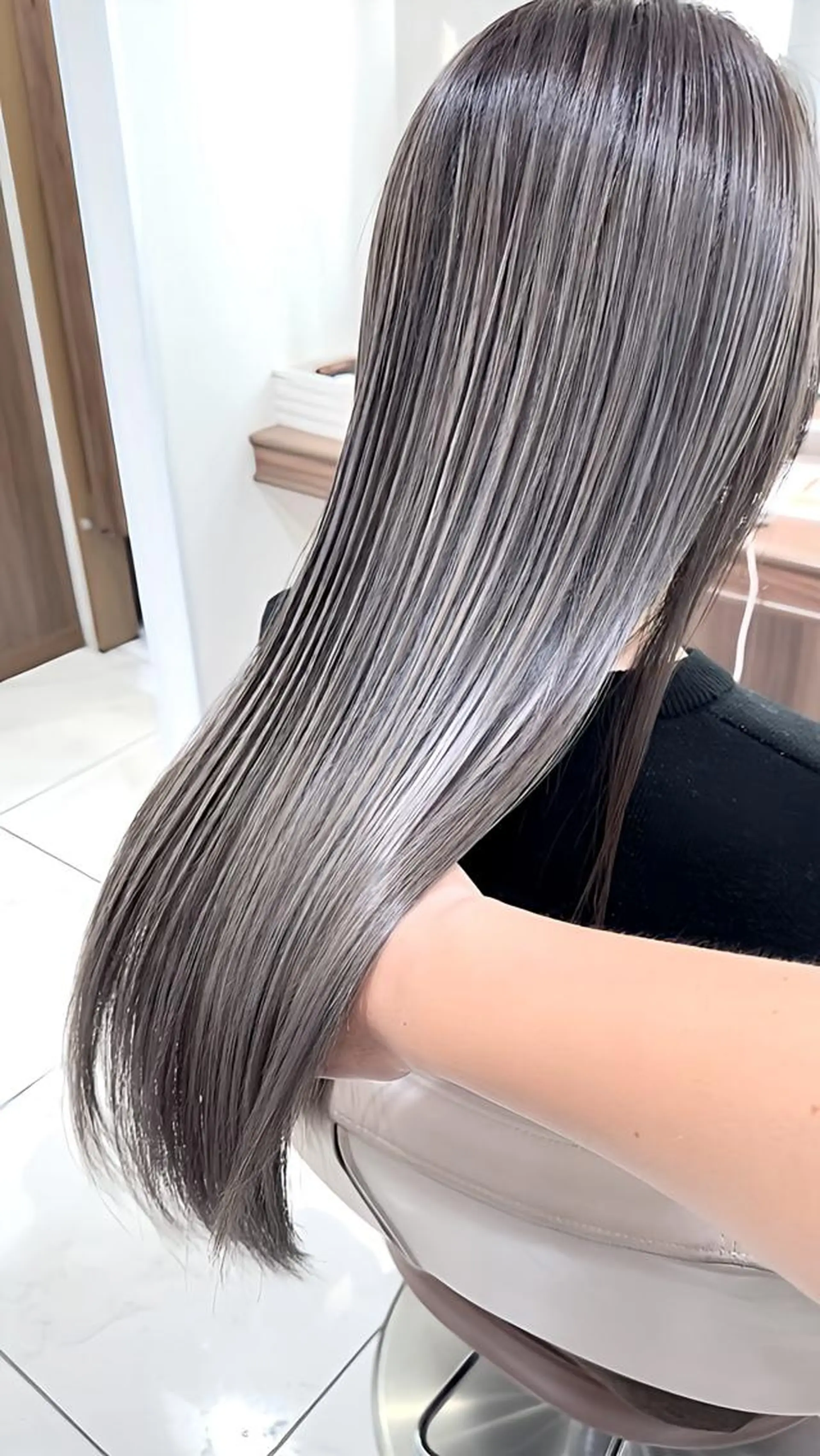 セミロング 髪質改善 トリートメント トリートメント ヘッドスパ 髪質改善/縮毛矯正 /カラー/篠塚菜々子のヘアスタイル