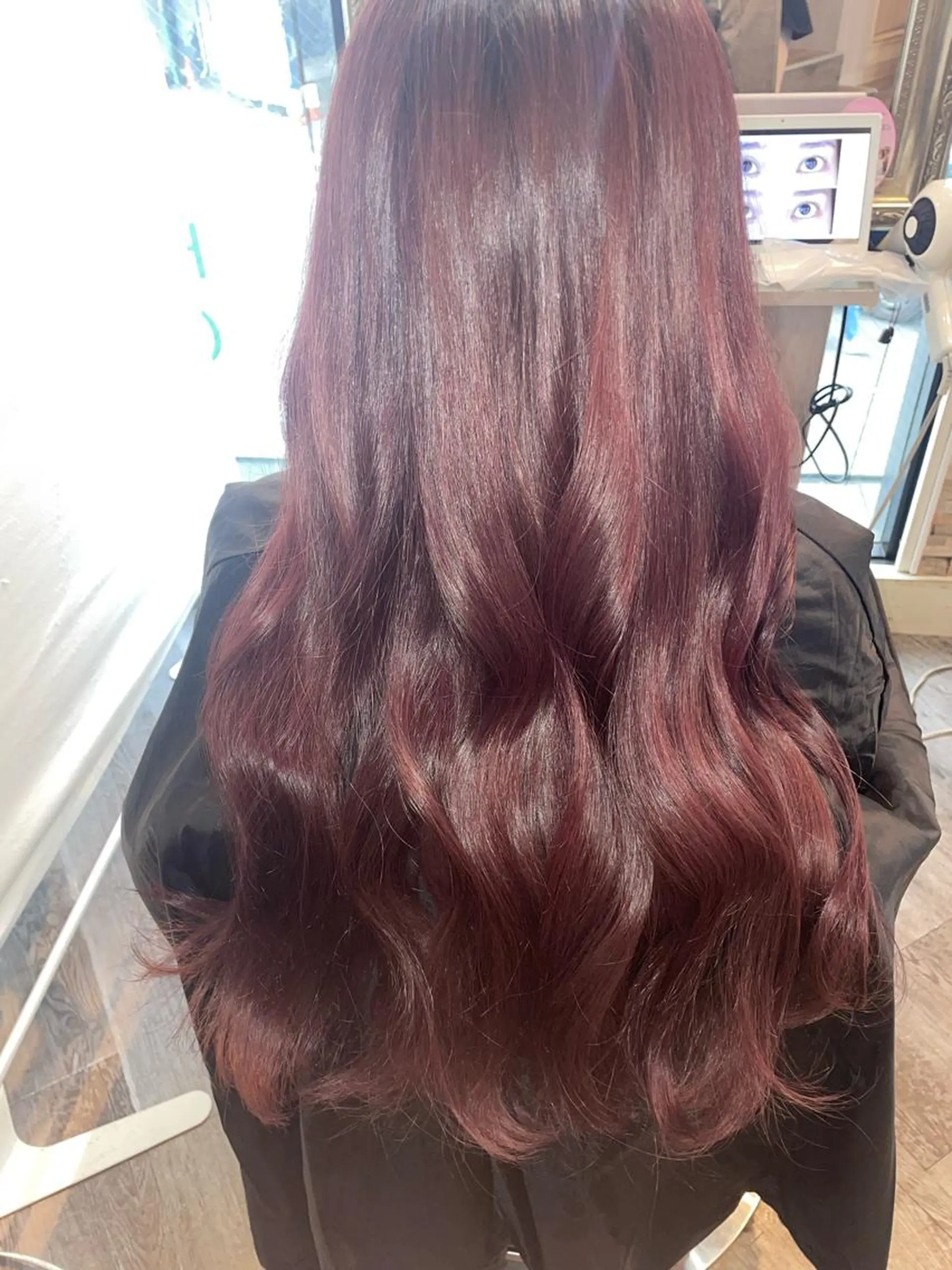 ロング カラー ヘアアレンジ ブリーチ ブラウンカラー ピンクカラー ピンクブラウン カット ヘアカラー 渡邉 瑠奈のヘアスタイル