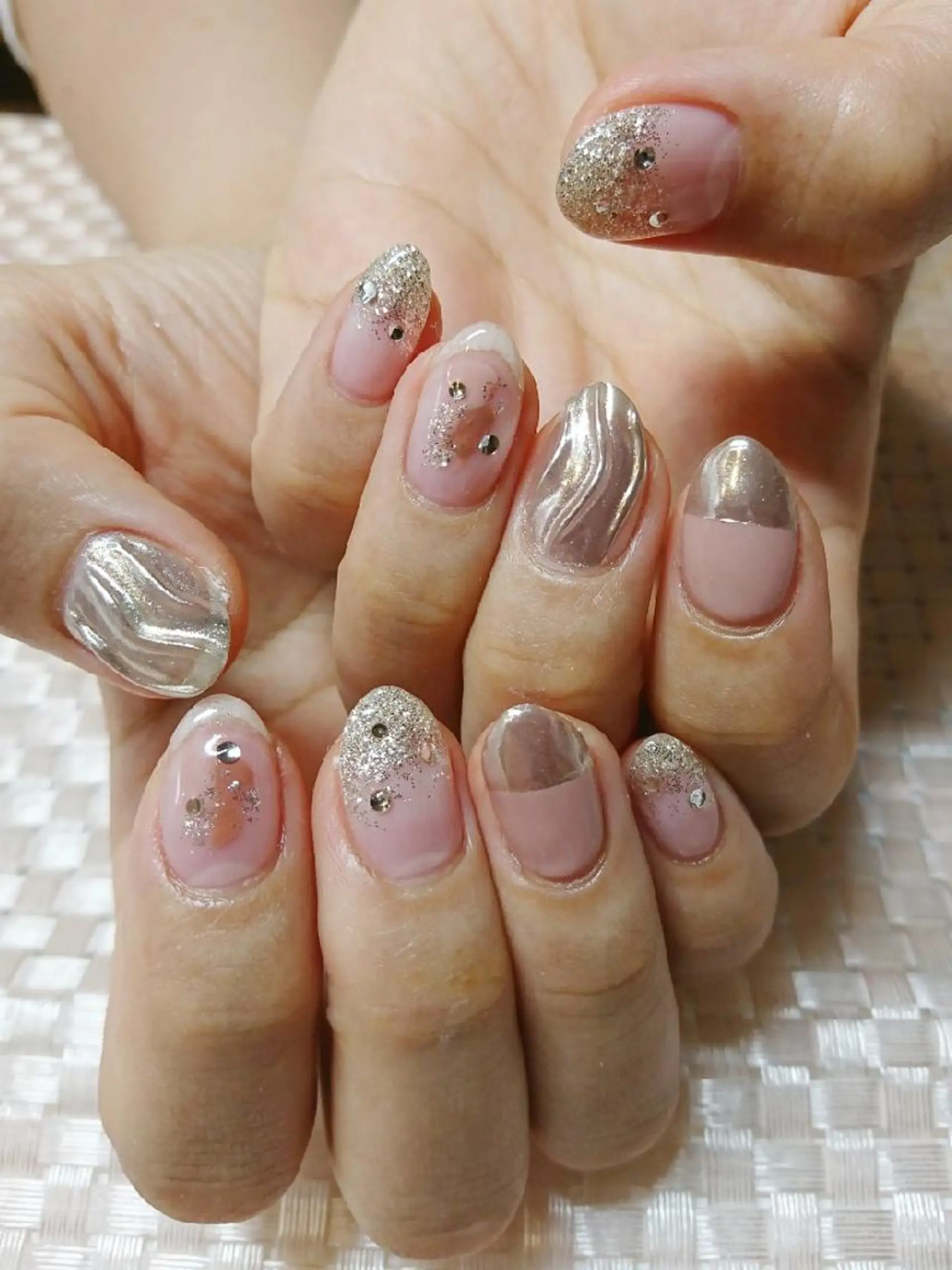 ネイル ニュアンスネイル みー shakushiroのネイルデザイン