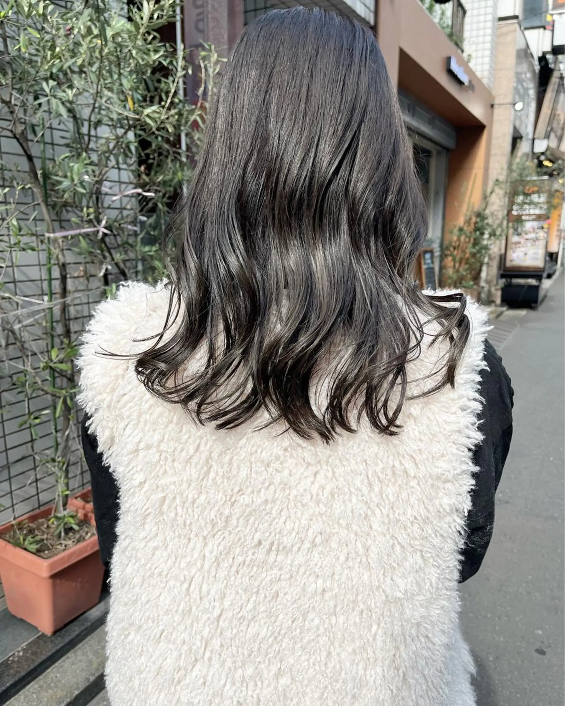 セミロング カラー グレージュ オリーブグレージュ オリーブグレー オレンジ カット ヘアカラー トリートメント 🌷ボブ/髪質改善 ストレートのヘアスタイル