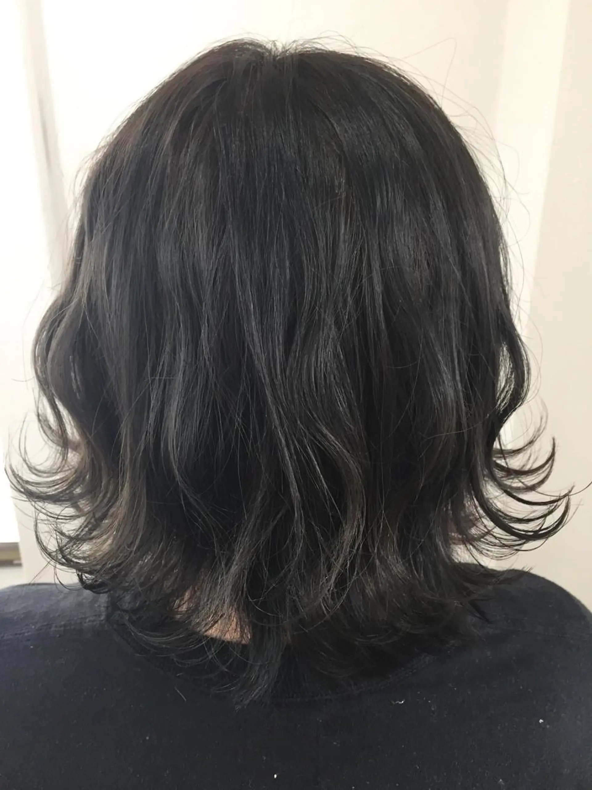 ミディアム カラー 隅田 美樹のヘアスタイル