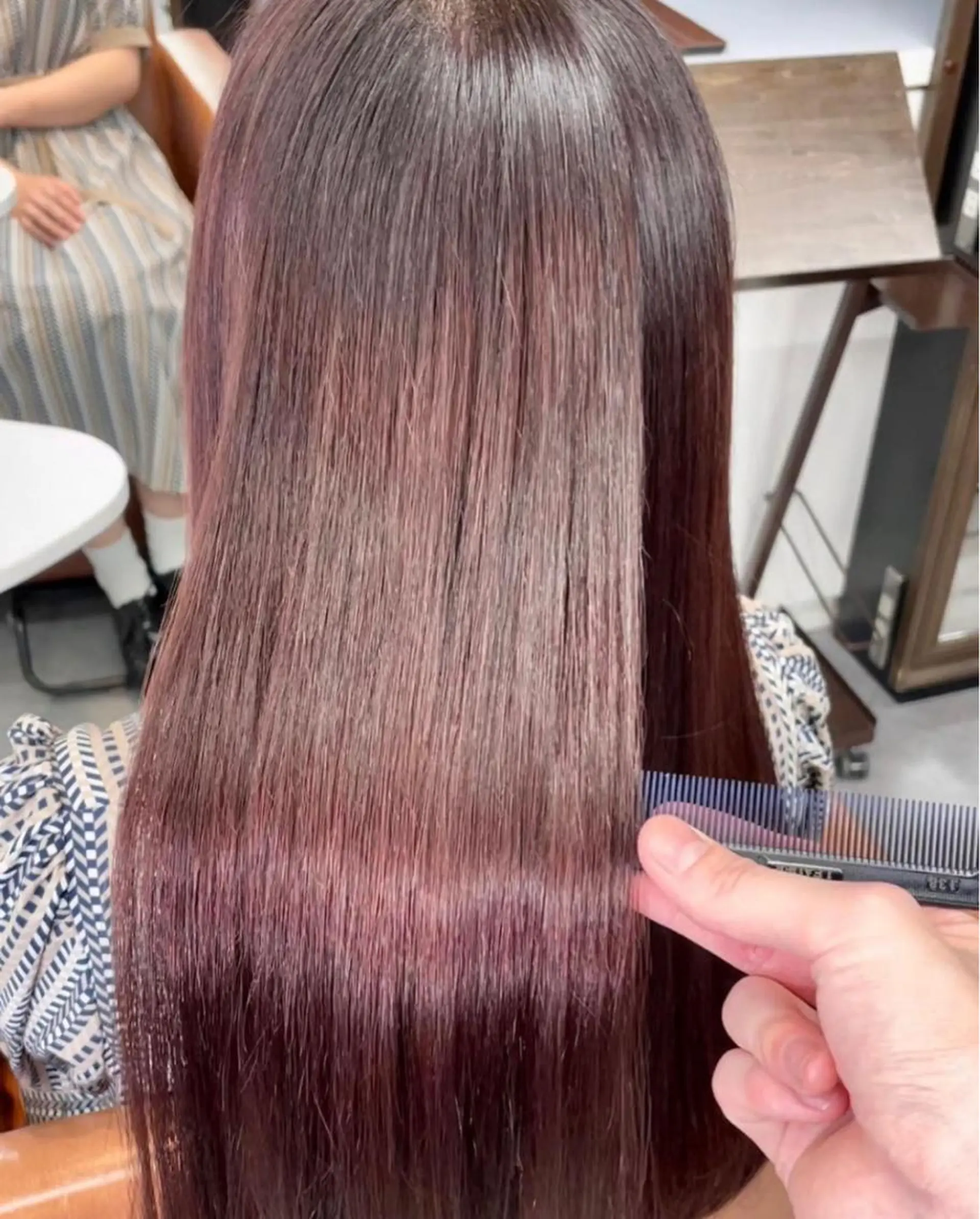 ロング カット 縮毛矯正 le. pidorgeのヘアスタイル